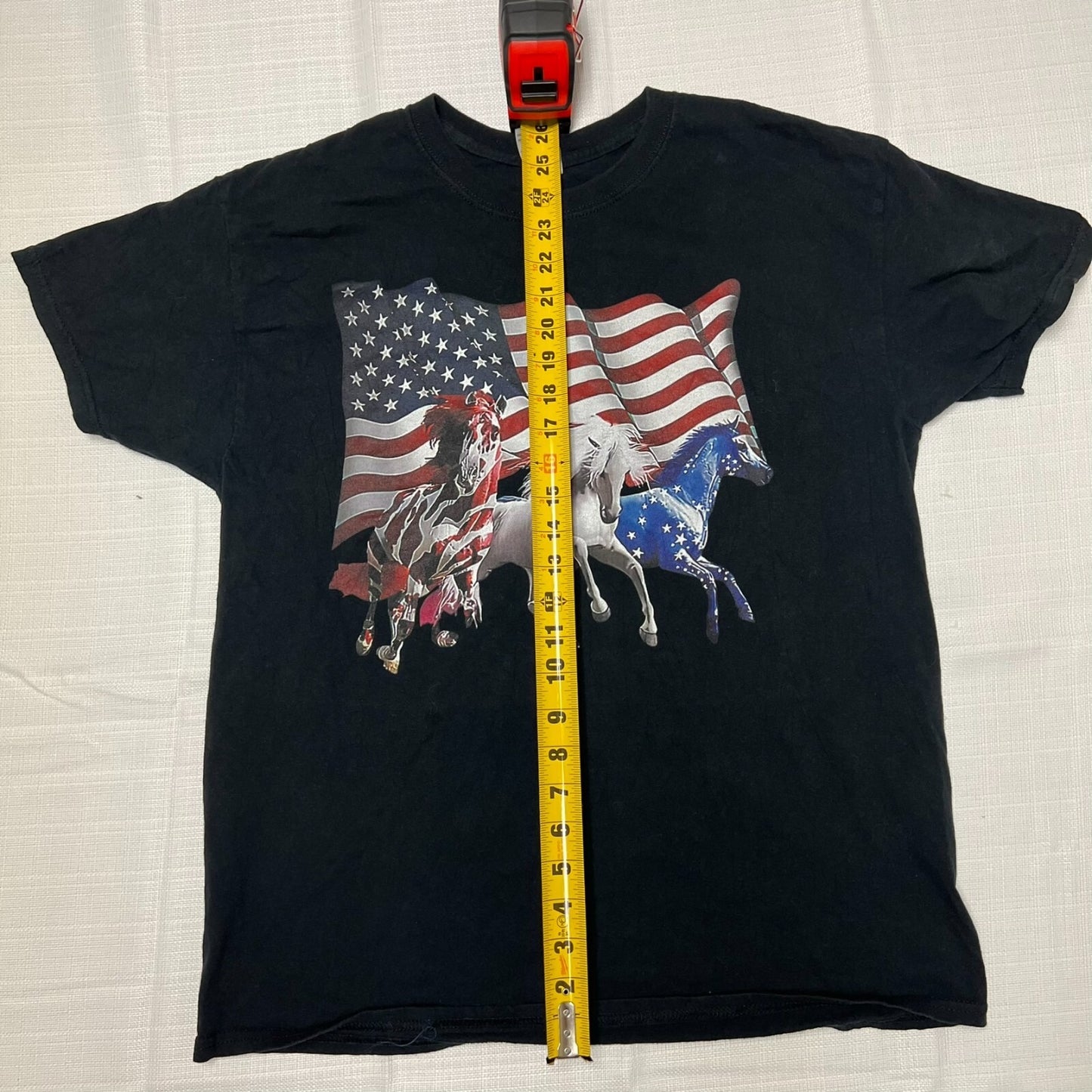 2010s Gildan Heavy Cotton Patriotic Horse & Flag Black Graphic T-Shirt (L)