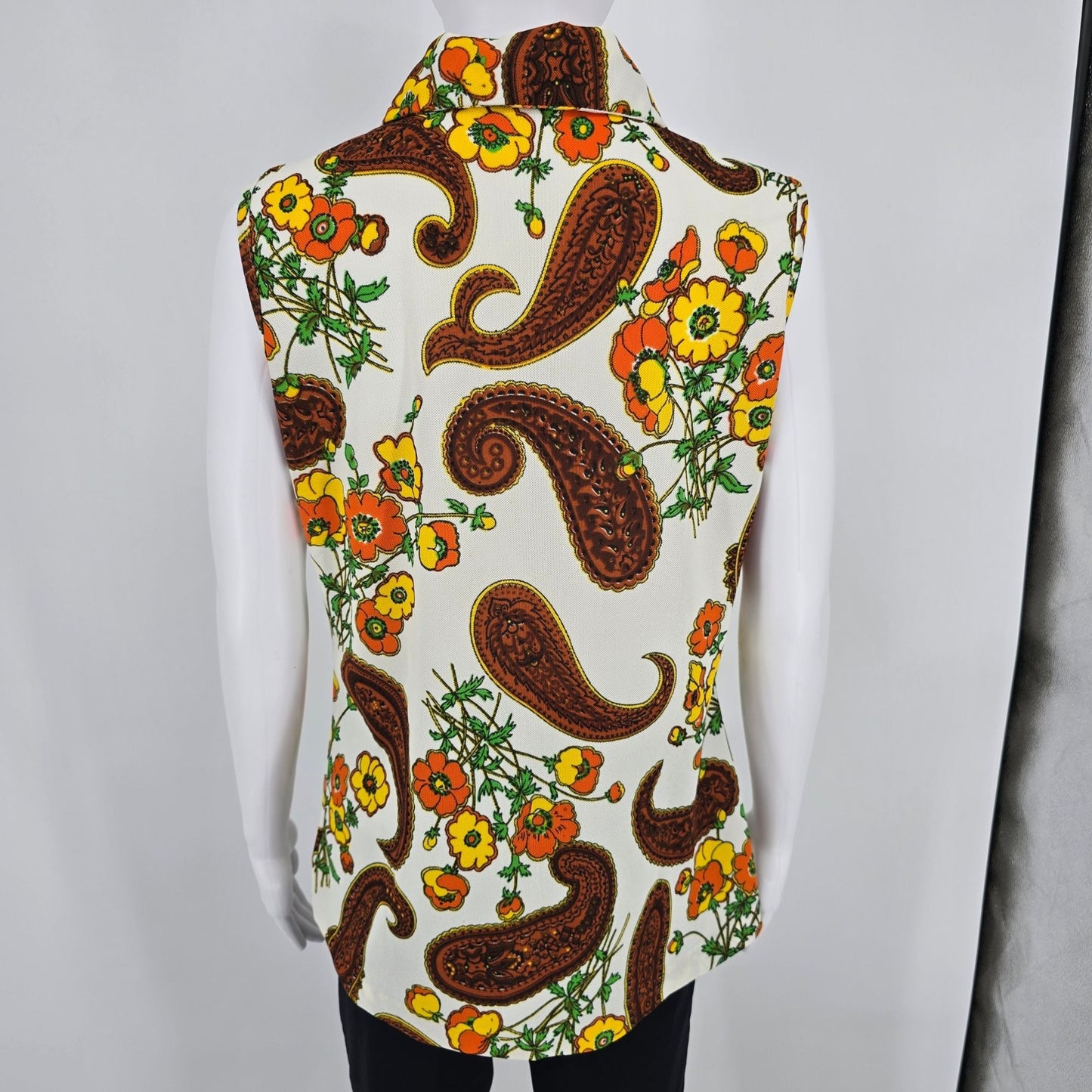 Vintage 1960s Laura Mae Life Press Paisley Print Quarter-Zip Mod Shell (M)