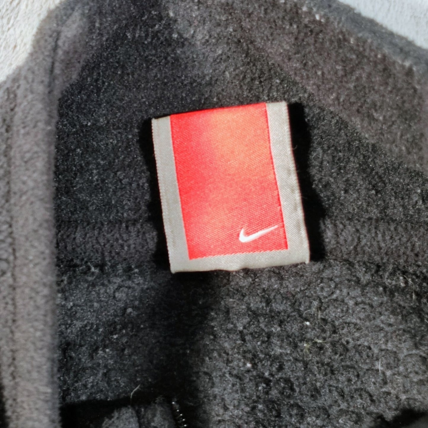 Nike Team Fit THERMA Y2K Mens Black Fleece Half-Zip Logo Track Jacket (Small)