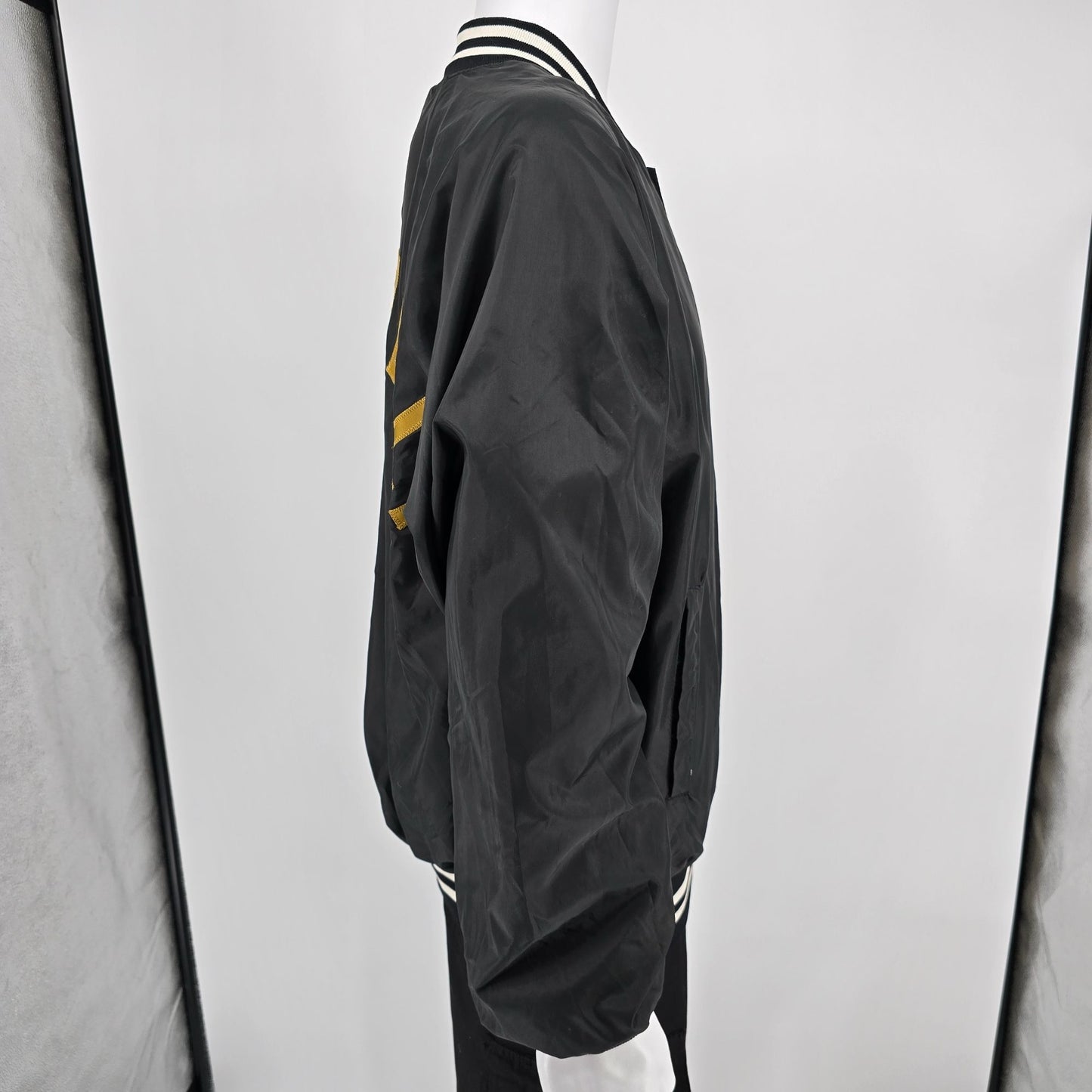 Vintage 1990s Hartwell Vanderbilt University Nylon Satin Bomber Jacket (XL)