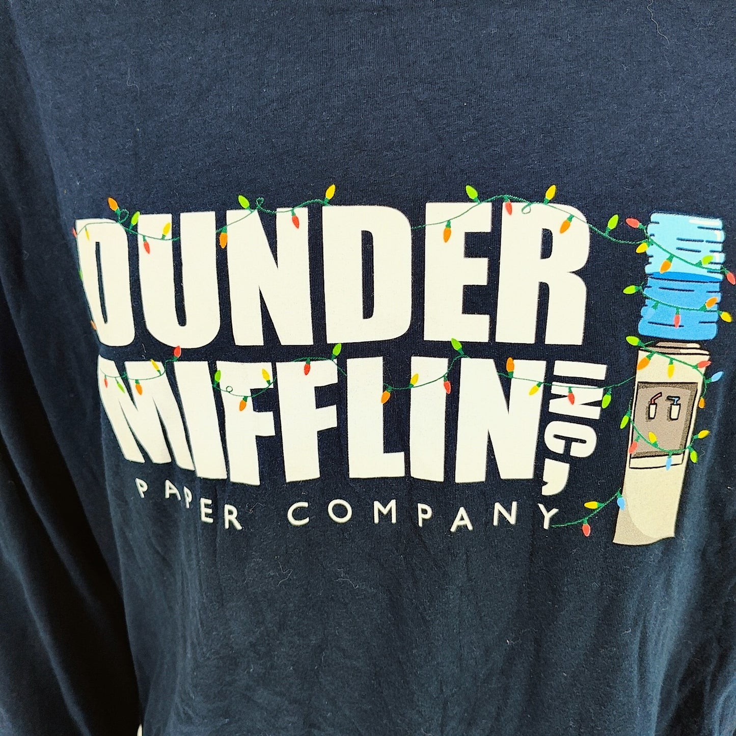The Office Dunder Mifflin Christmas Lights and Cooler Long-sleeved T-Shirt (XL)