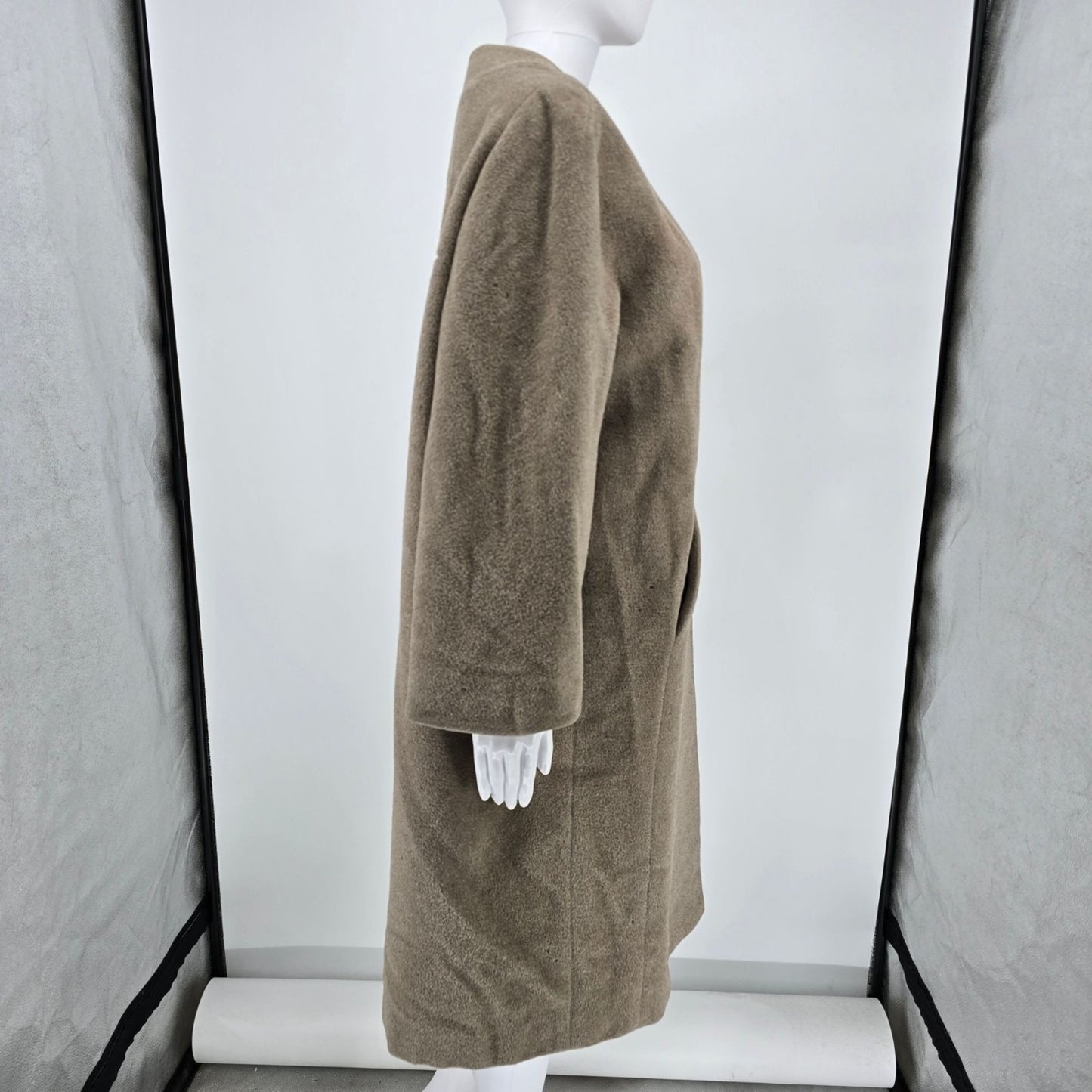 Distressed Vintage 1960s Diamond's Phoenix Forstmann's Wool Coat (Women's XL)