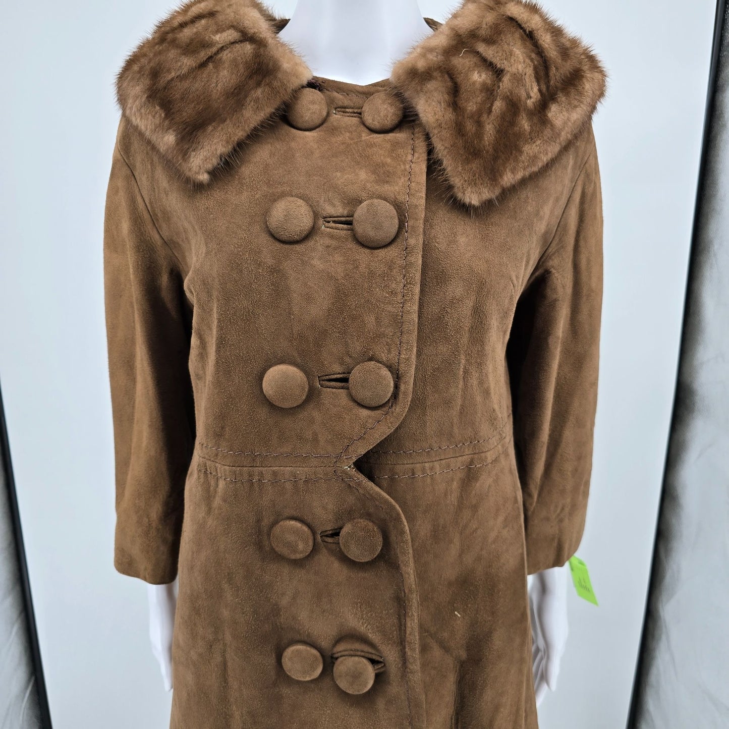 Vintage 1960s Unbranded Fur Collar Double-Breasted Suede Mod Coat (Women's M)