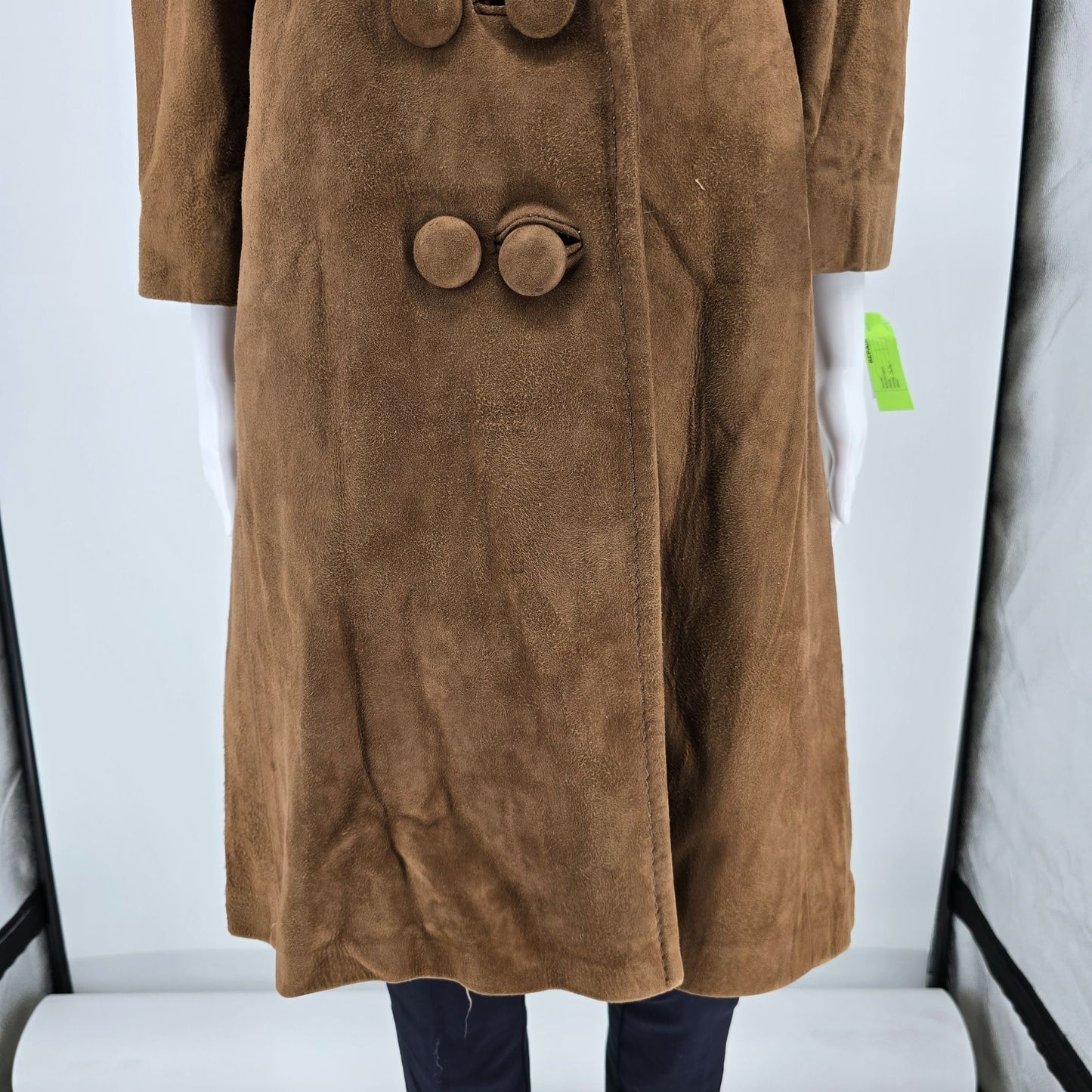 Vintage 1960s Unbranded Fur Collar Double-Breasted Suede Mod Coat (Women's M)