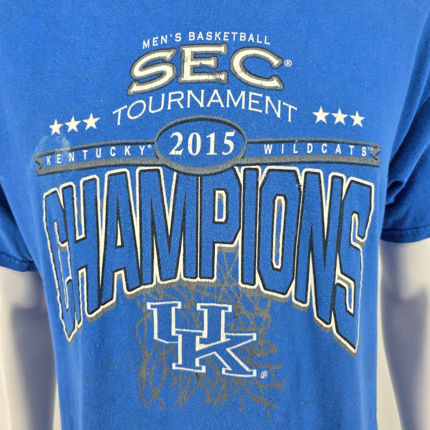 Distressed 2015 Kentucky Wildcats Basketball SEC Tournament Champions T-Shirt -L