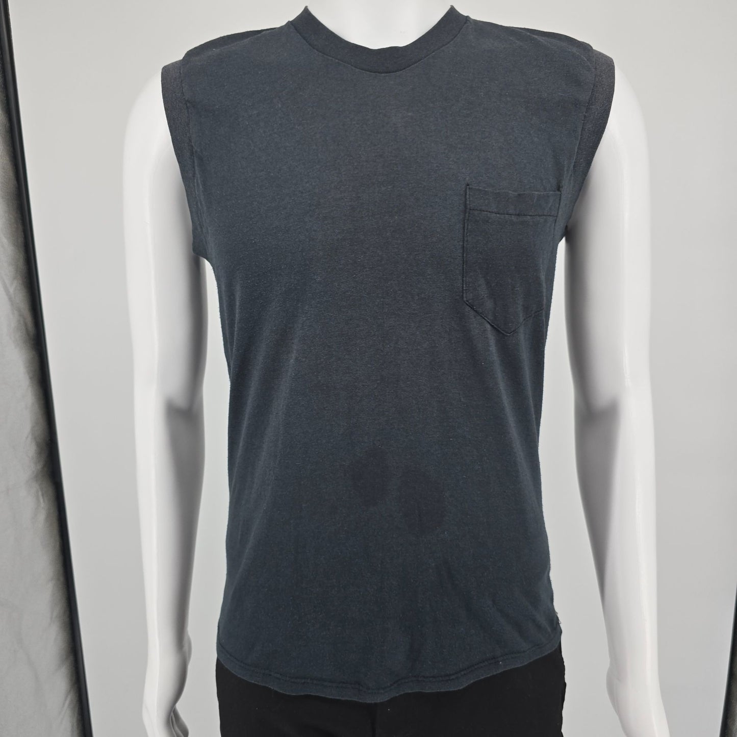 Vintage Early 1980s Pocket Muscle Faded Black Blank Sleeveless T-Shirt (M)