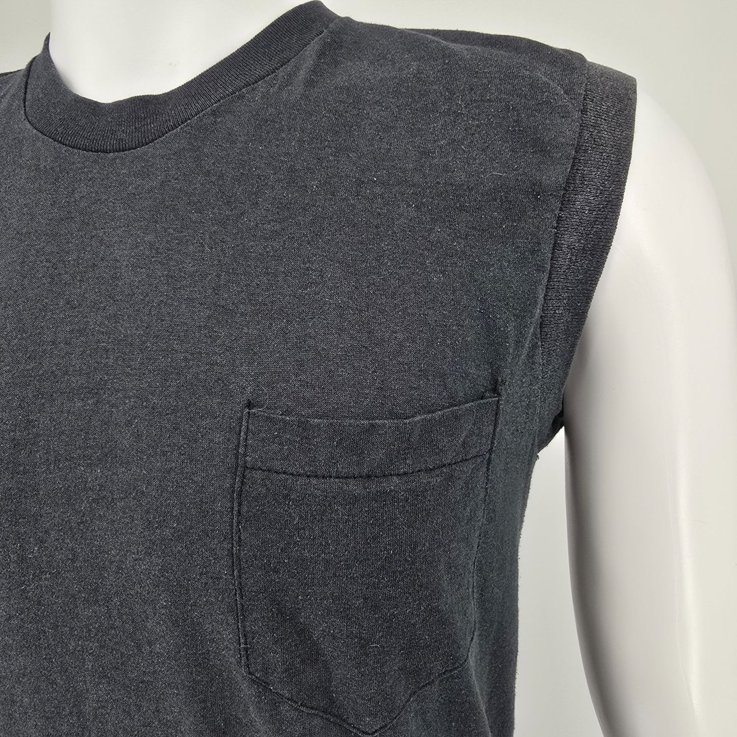 Vintage Early 1980s Pocket Muscle Faded Black Blank Sleeveless T-Shirt (M)
