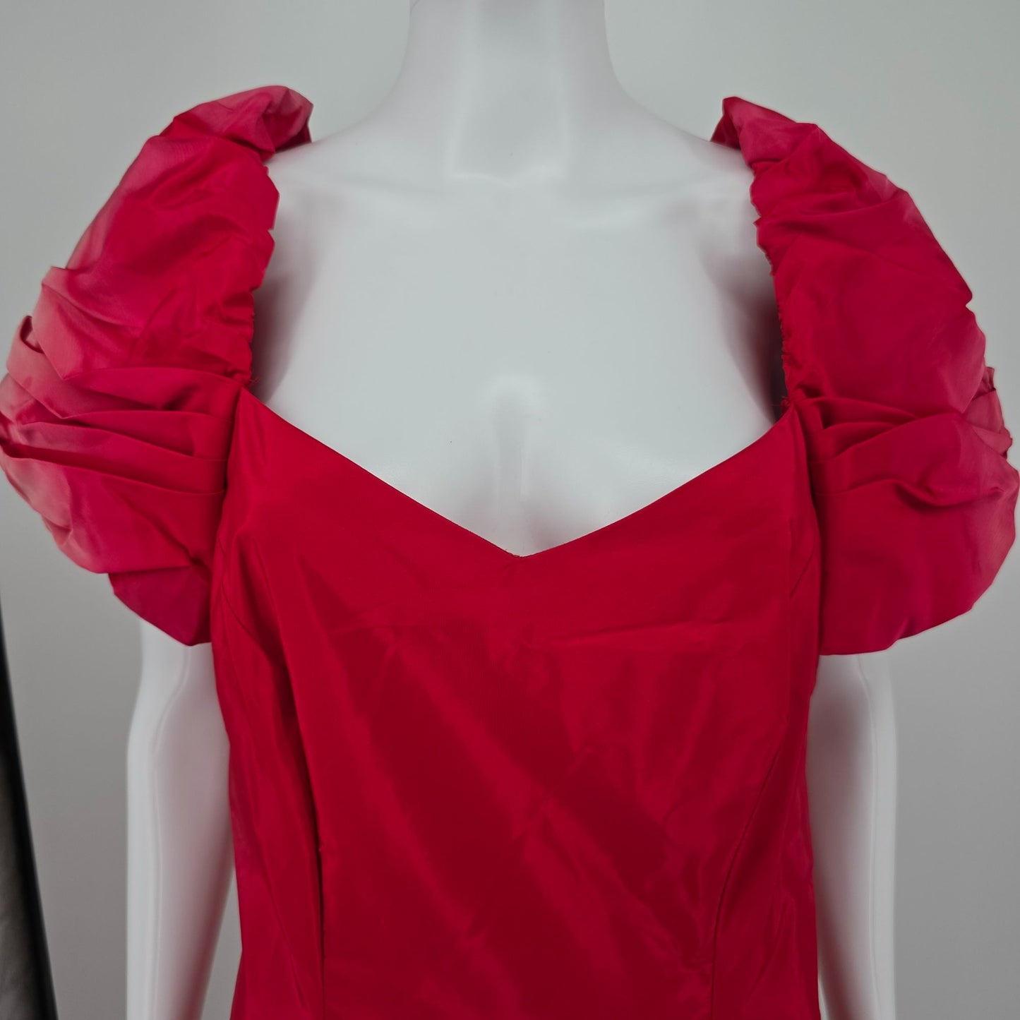 Vintage 1980s Bonnell Dress Co. Red Puff Sleeve Taffeta Prom Dress (M) *Fair