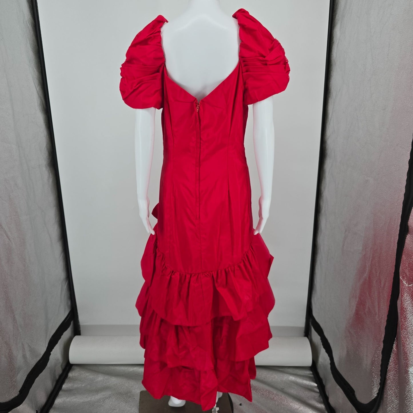 Vintage 1980s Bonnell Dress Co. Red Puff Sleeve Taffeta Prom Dress (M) *Fair