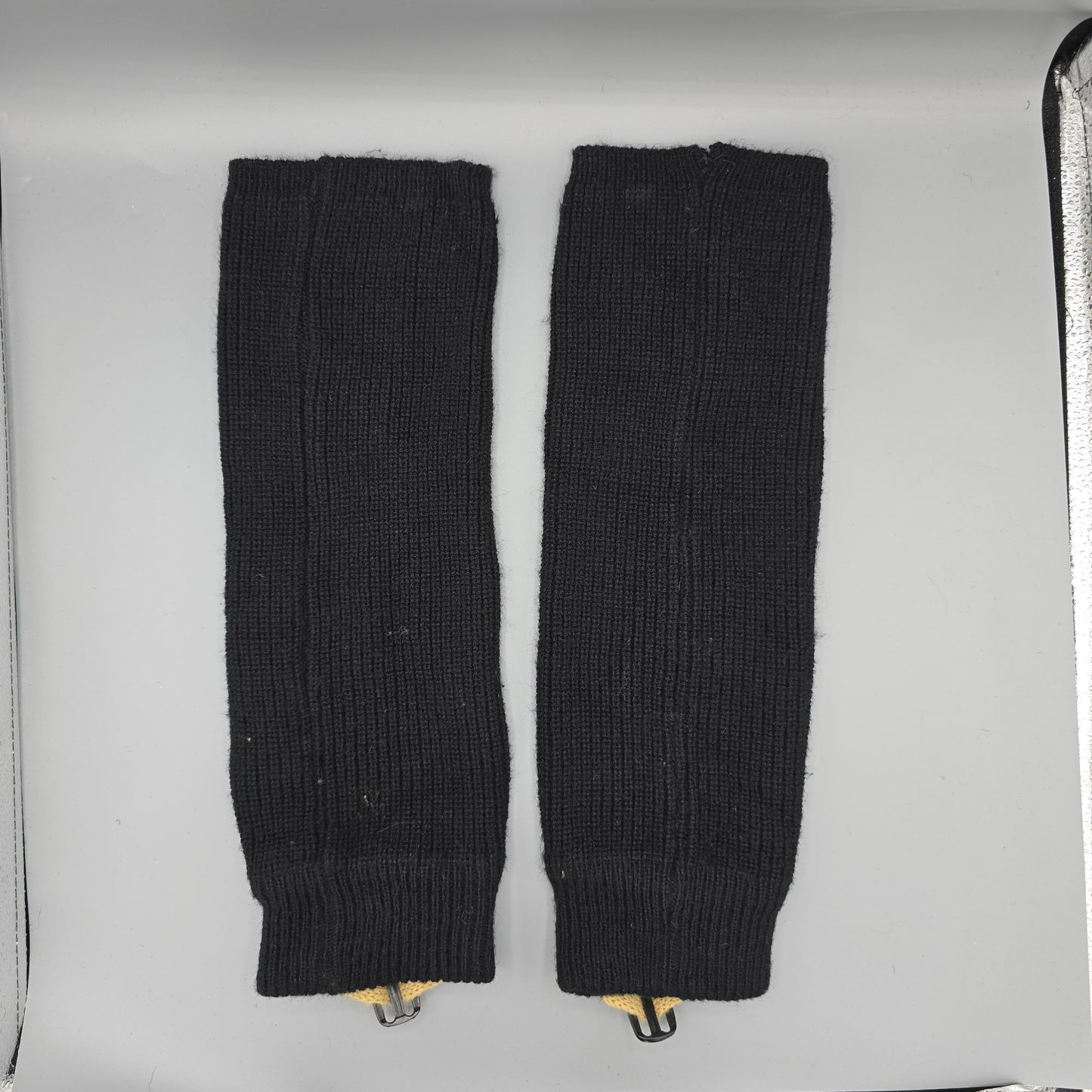 Vintage 1980s Costume Black/Cream Rib-Knit 15.5 inch Leg Warmer Gaiters