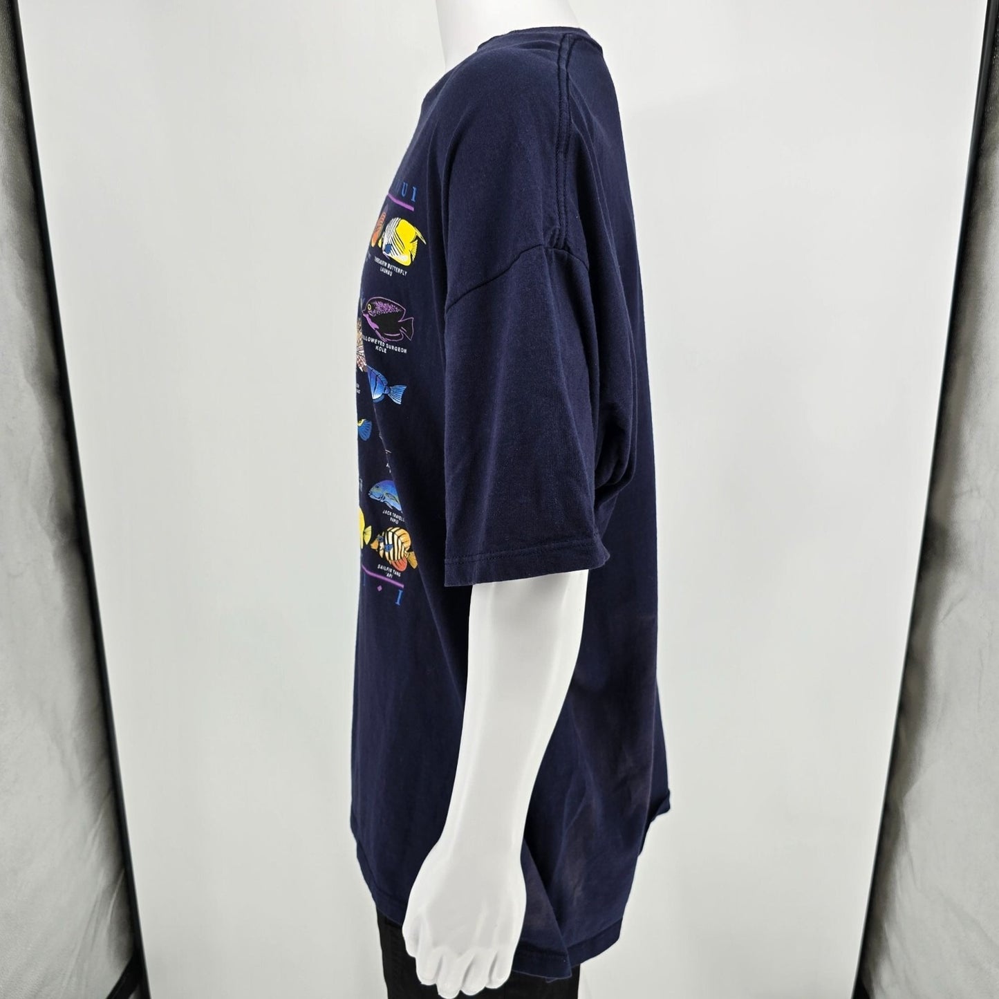 Vintage 1990s Jerzees "The Fishes of Maui Hawaii" Navy Blue T-Shirt (2XL) *Flaw