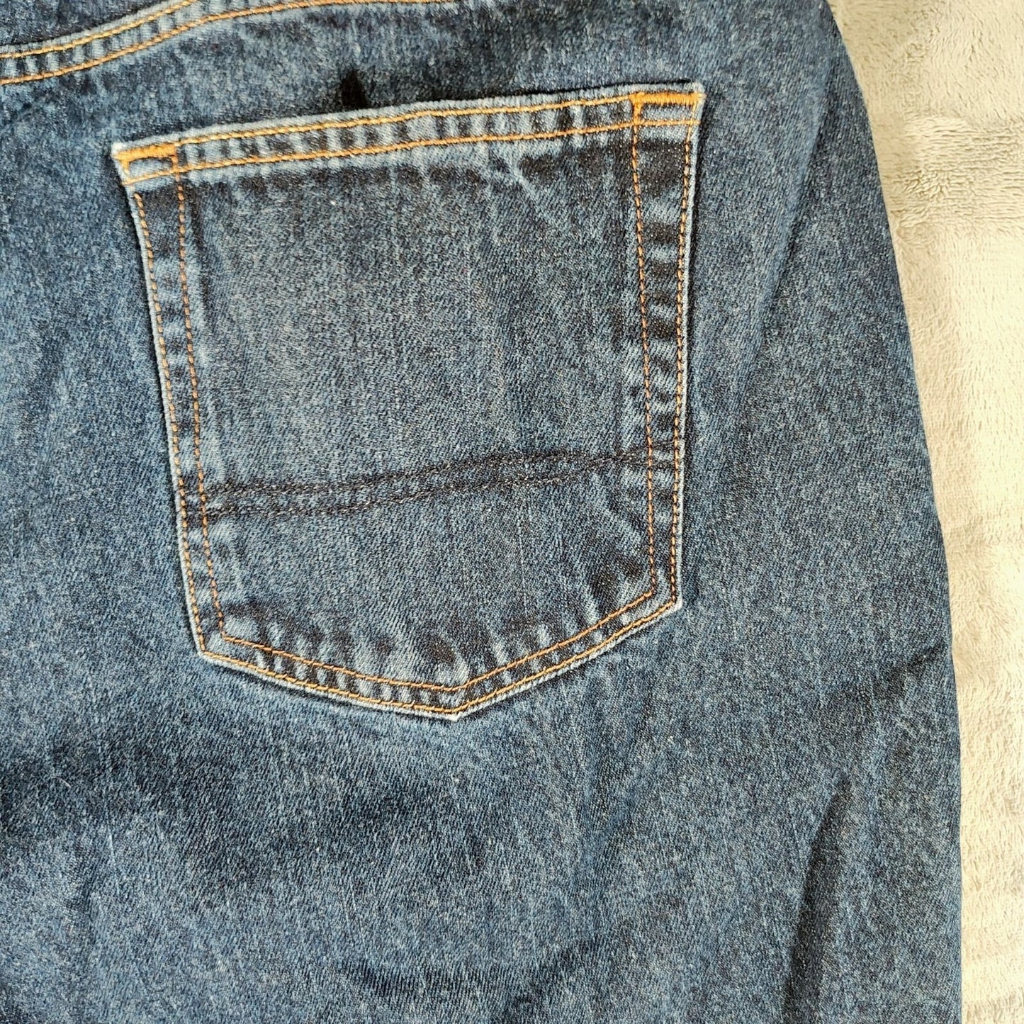 Tommy Hilfiger Mens Bootcut 42 x 32 100% Cotton Denim Blue Jeans