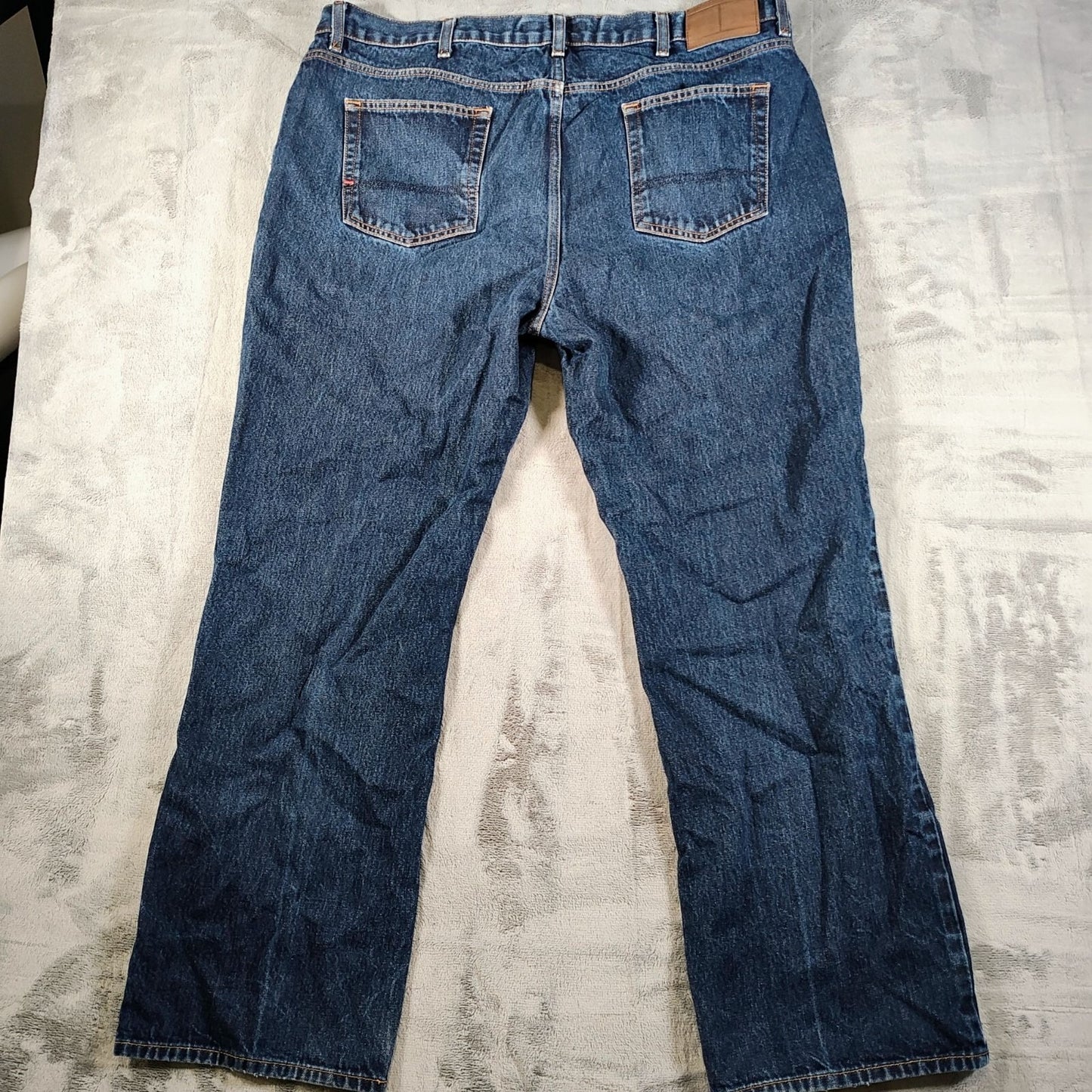 Tommy Hilfiger Mens Bootcut 42 x 32 100% Cotton Denim Blue Jeans