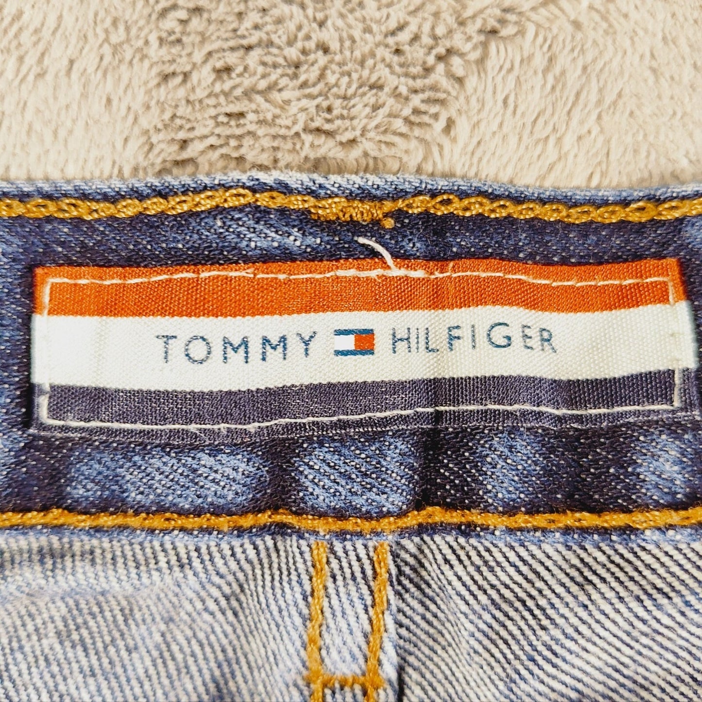 Tommy Hilfiger Mens Bootcut 42 x 32 100% Cotton Denim Blue Jeans