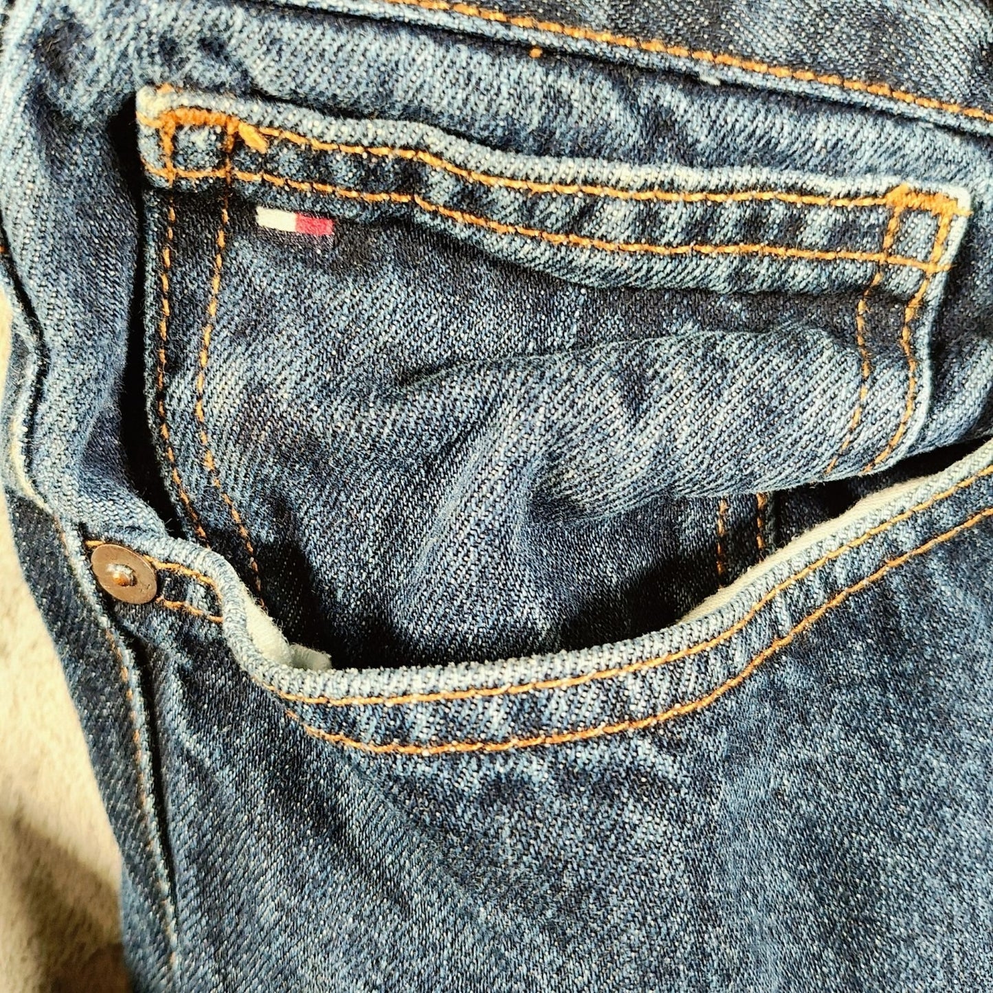 Tommy Hilfiger Mens Bootcut 42 x 32 100% Cotton Denim Blue Jeans