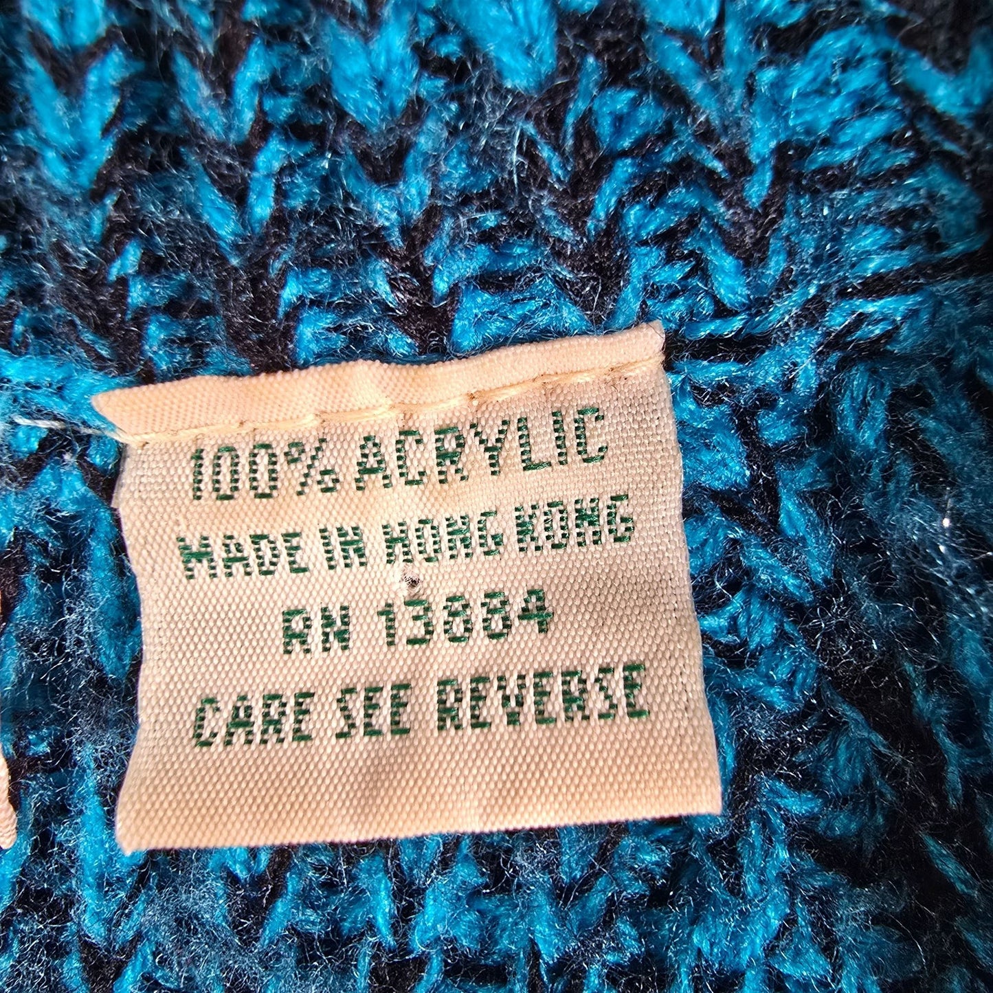 Vintage 1970s Men's Store Teal & Black Marbled V-Neck Acrylic Sweater (S)