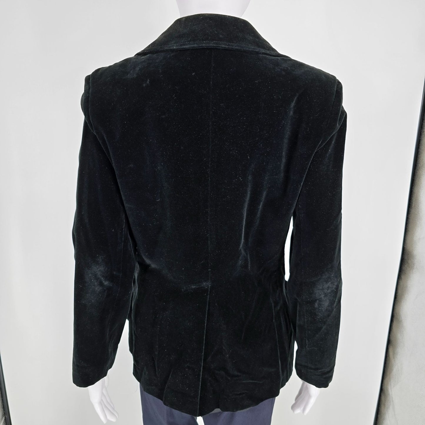 Vintage 1970s Koret of California Women's Black Velvet Blazer Jacket (S/M)