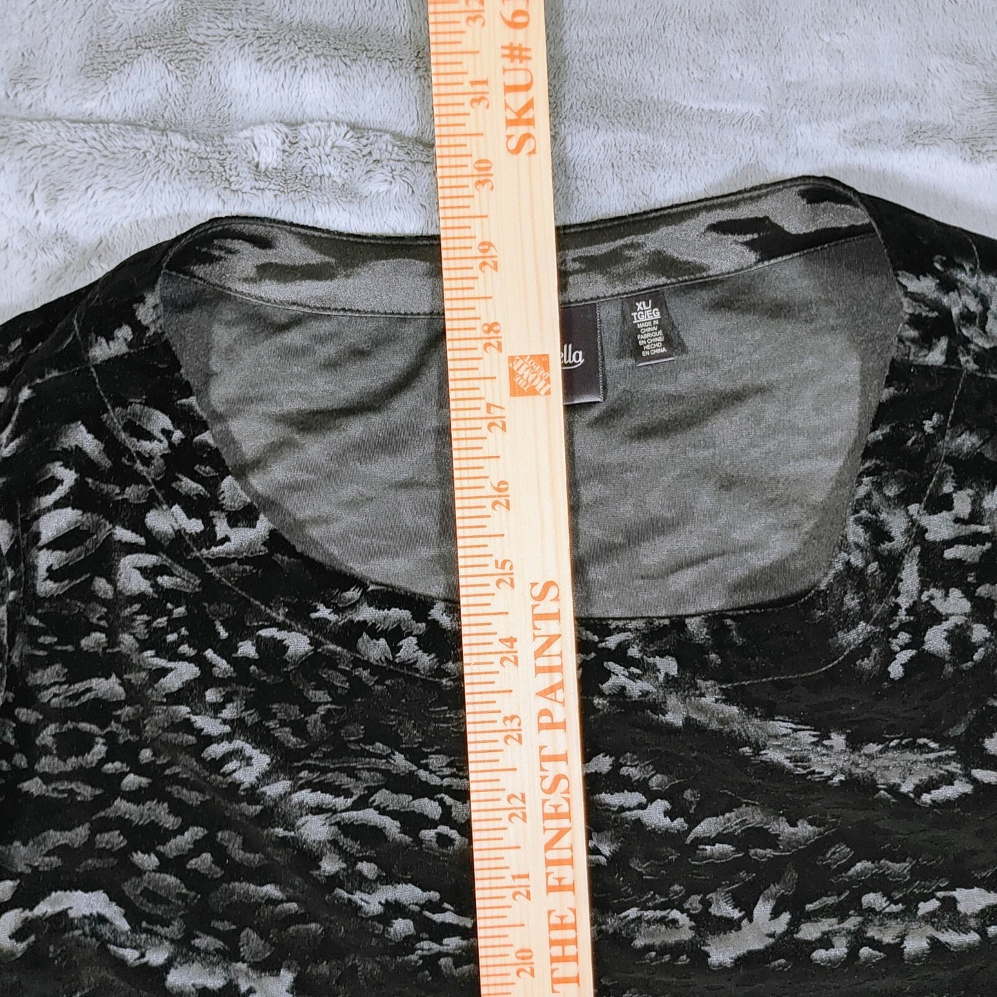 NWT Rafaella Black Velvet Animal Print Long Sleeve Stretch Tunic Top (XL)