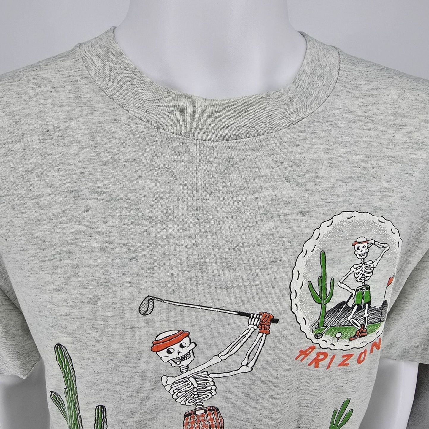 Vintage 1990s Arizona Skeleton Golfer Vintage Tourist Novelty T-Shirt (XL)