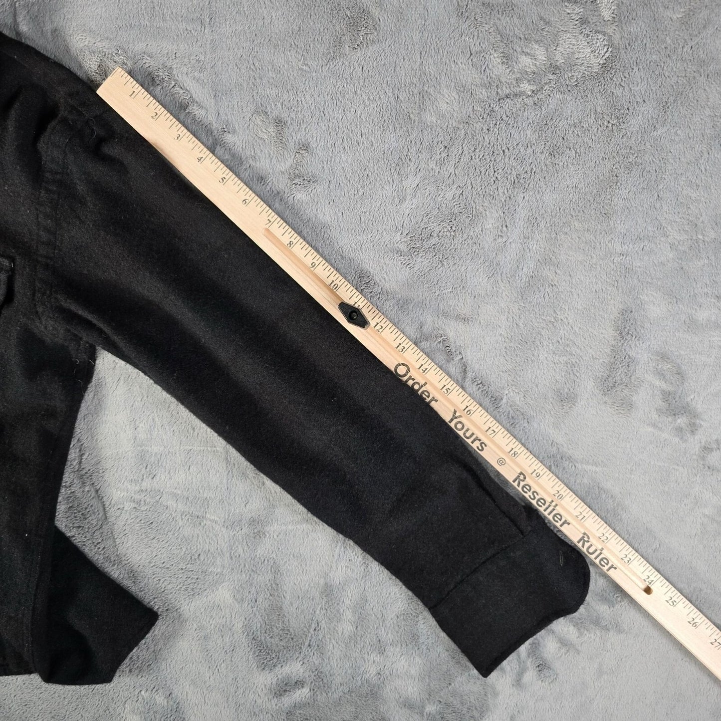 Vintage 1980s Peter Hankins Faded Black Wool Blend Button-Up Flannel Shirt (M)
