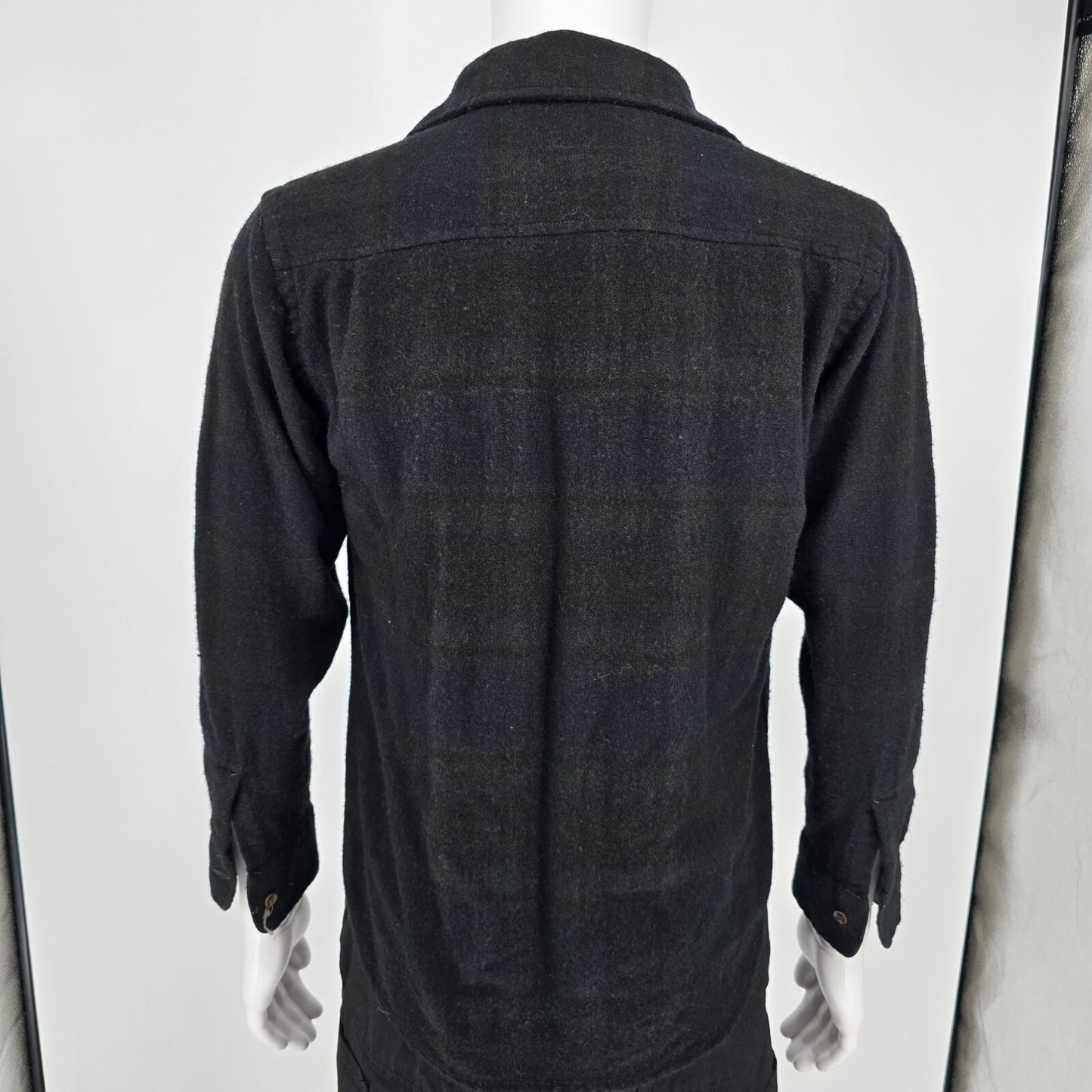 Vintage 1980s Peter Hankins Faded Black Wool Blend Button-Up Flannel Shirt (M)