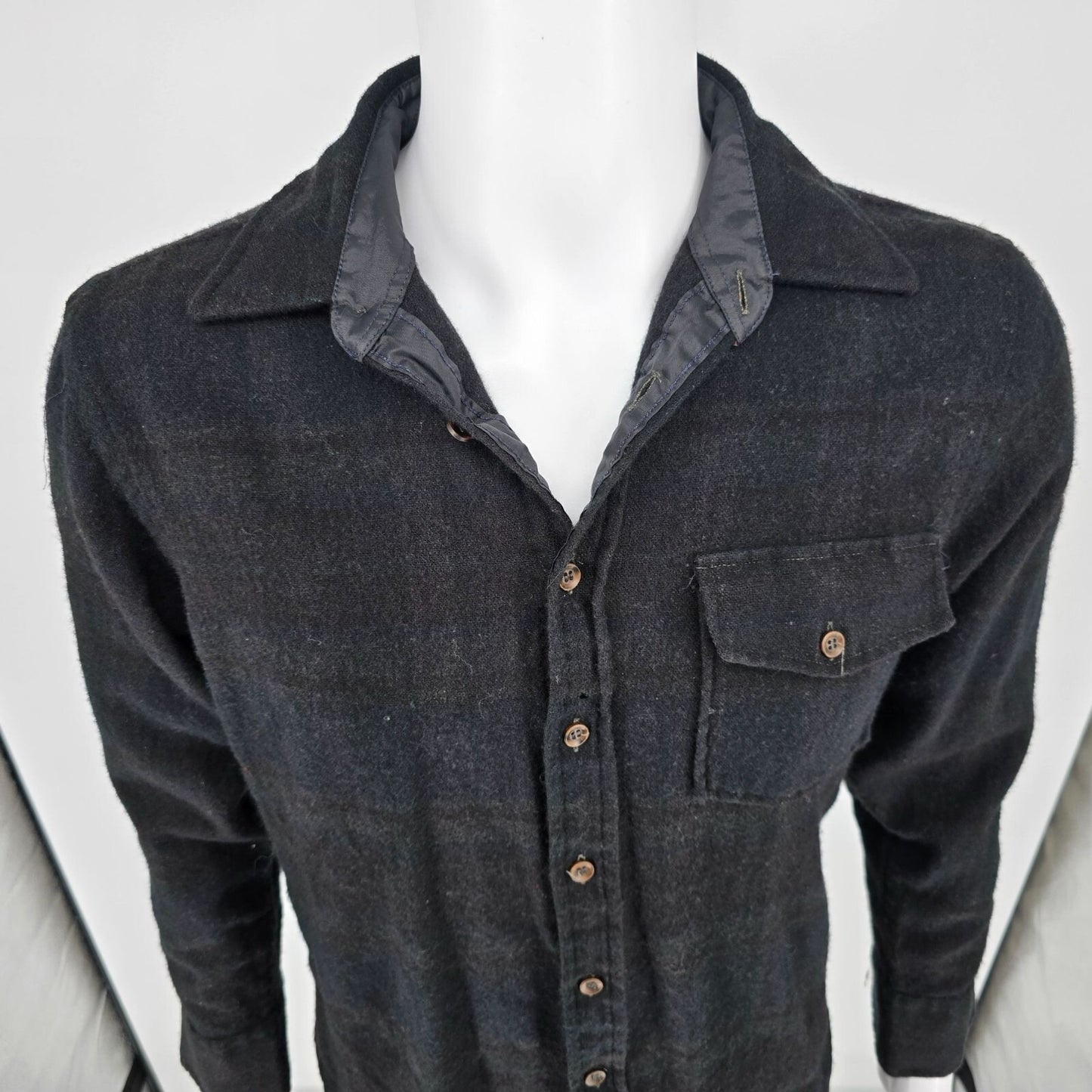 Vintage 1980s Peter Hankins Faded Black Wool Blend Button-Up Flannel Shirt (M)