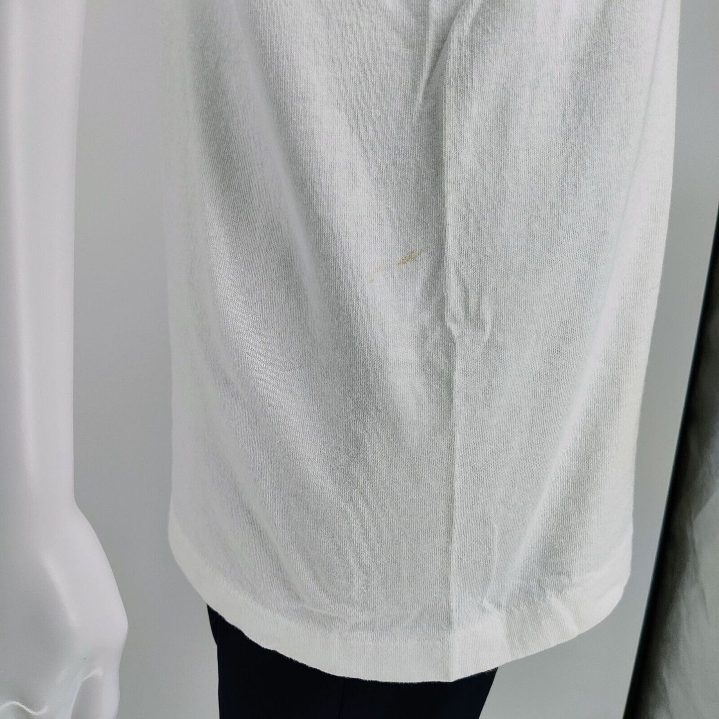 Vintage 1990s Made in USA "Body Basics Bellevue, Kentucky" White Tank Top (M)