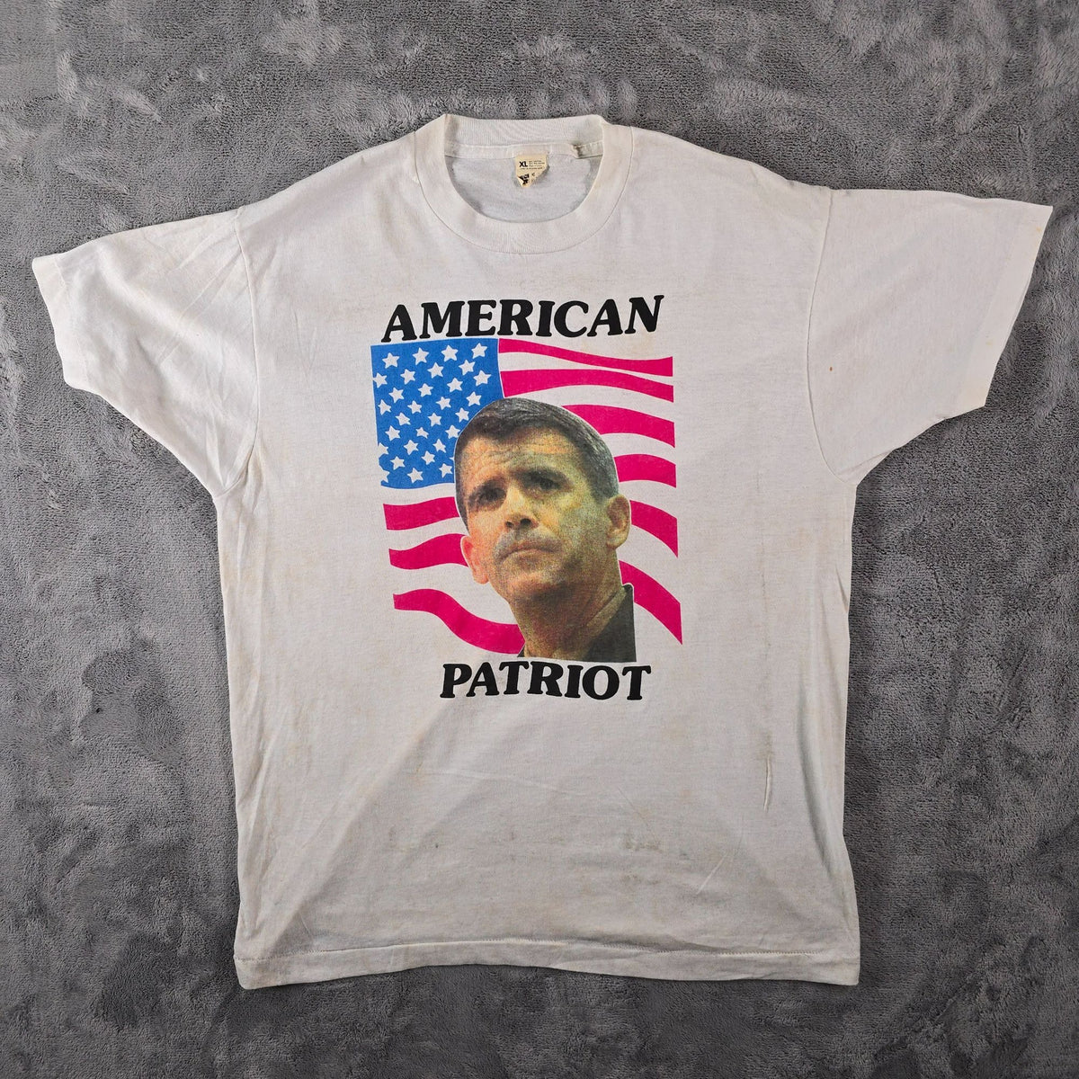 Distressed Vintage 1980s Oliver North American Patriot Iran-Contra T-Shirt (L)