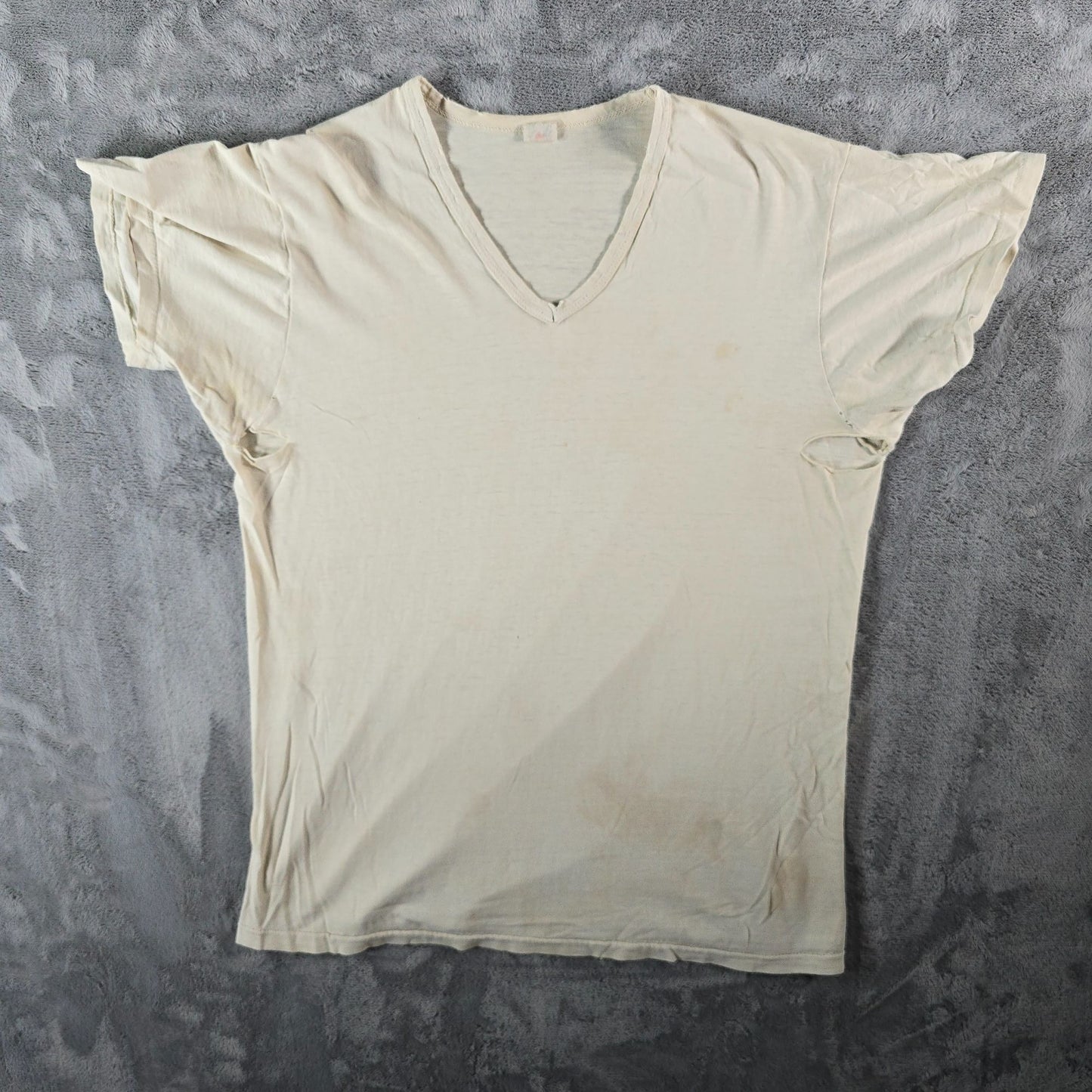Distressed Vintage 1960s Fruit of the Loom Blank V-Neck Undershirt/T-Shirt (M/L)