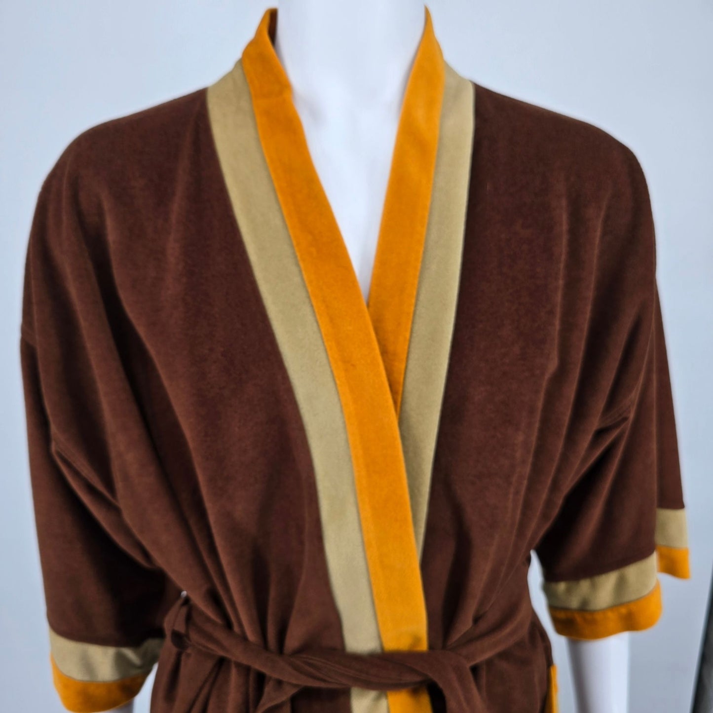 Vintage 1970s Weldon Brown/Gold/Tan Arnel Blend Lounge/Smoking Robe (OSFA)