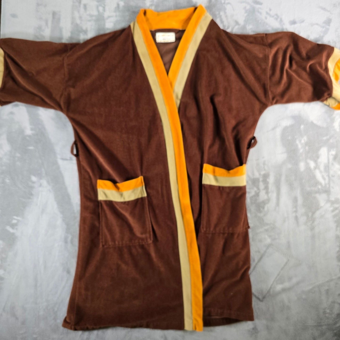 Vintage 1970s Weldon Brown/Gold/Tan Arnel Blend Lounge/Smoking Robe (OSFA)