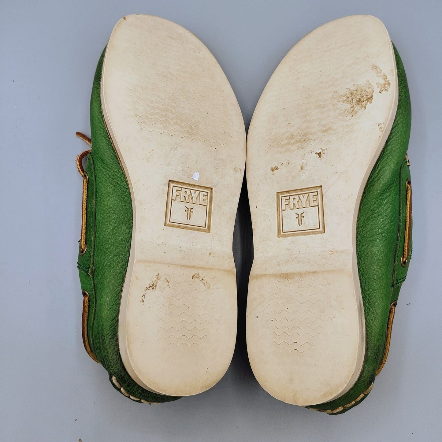Frye "Sully" Boys Vibrant Green and Brown Leather Boat Shoes -90400 (Size 3)
