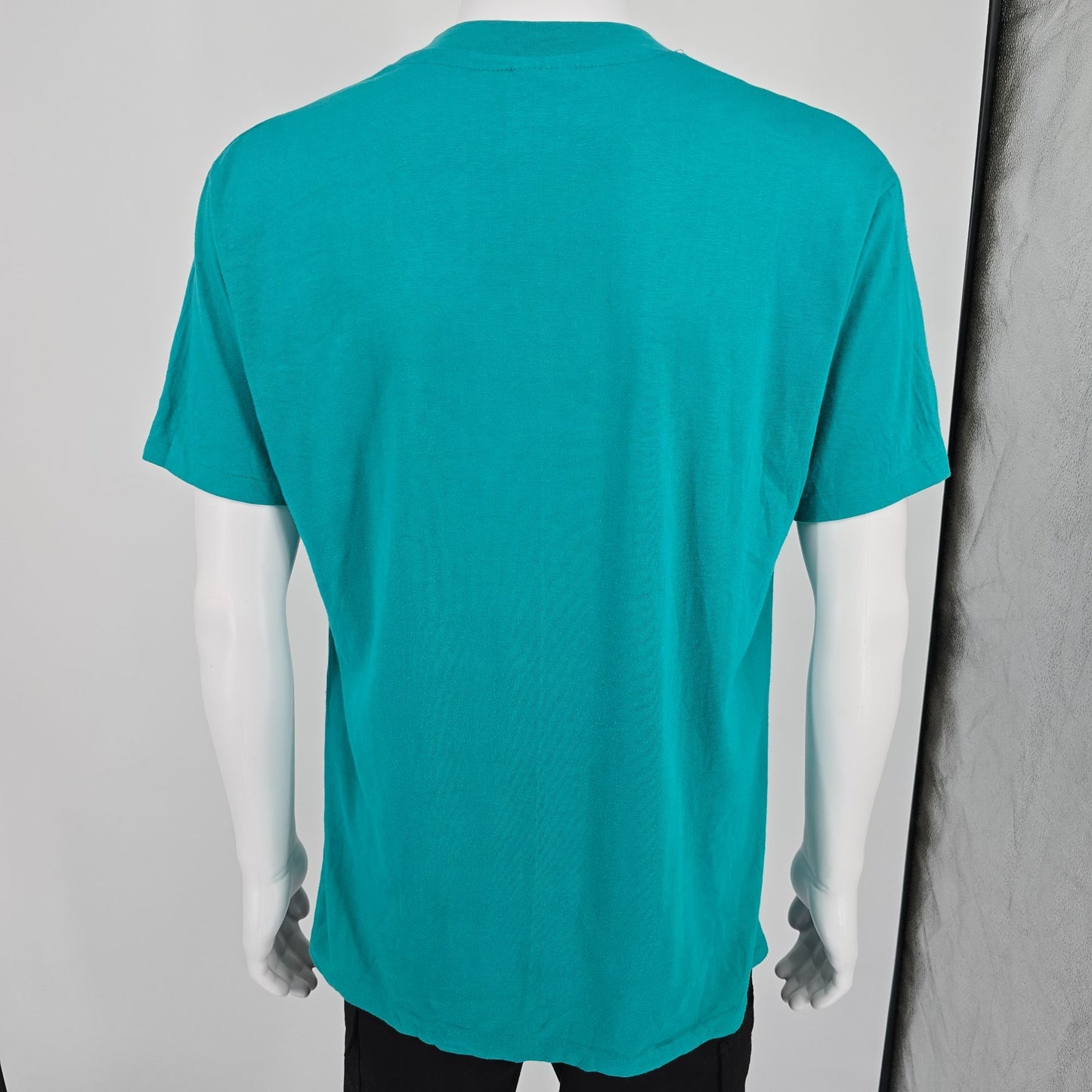 Vintage 1980s Hanes Fifty-Fifty/Tucker's Tees Bermuda Souvenir T-Shirt (L)