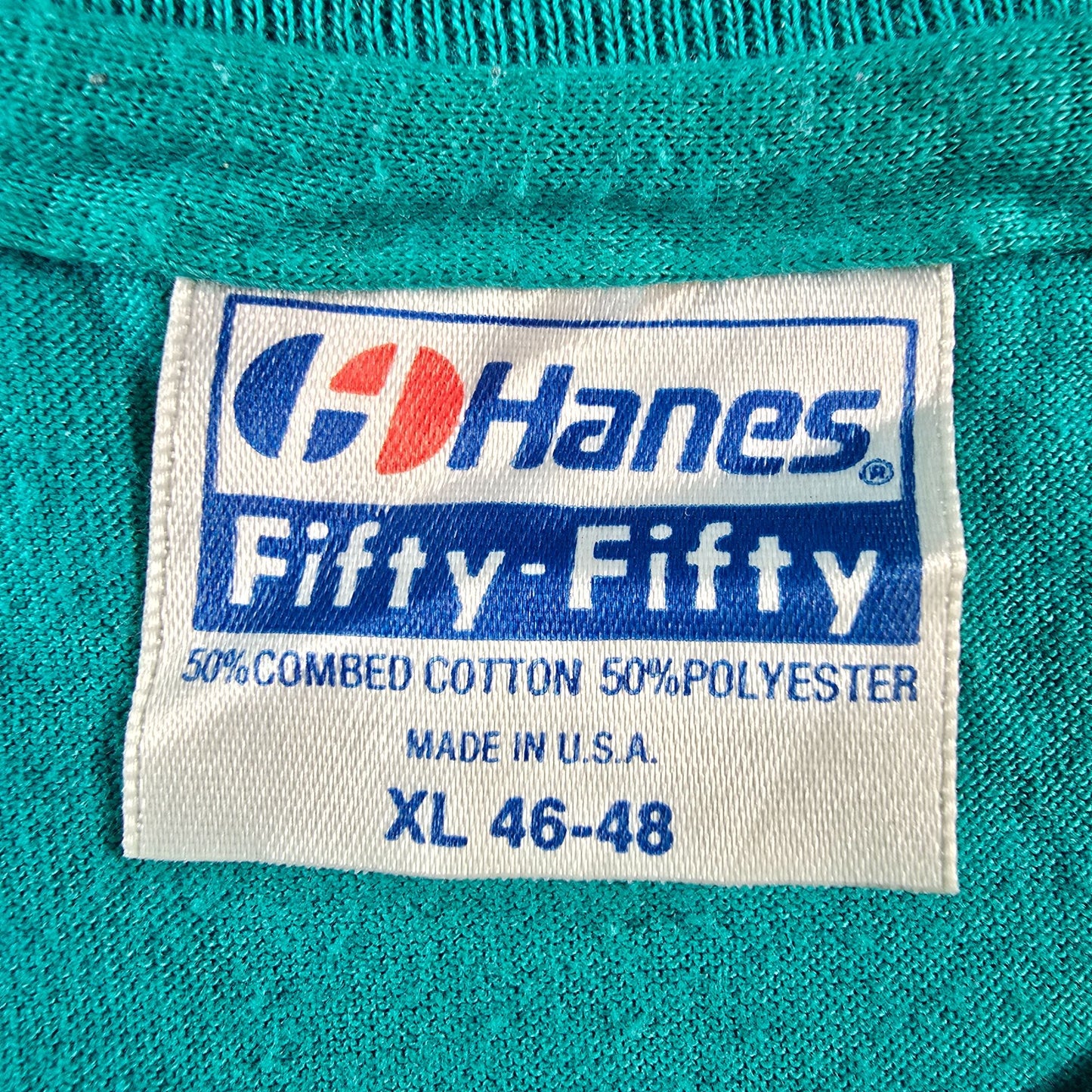Vintage 1980s Hanes Fifty-Fifty/Tucker's Tees Bermuda Souvenir T-Shirt (L)