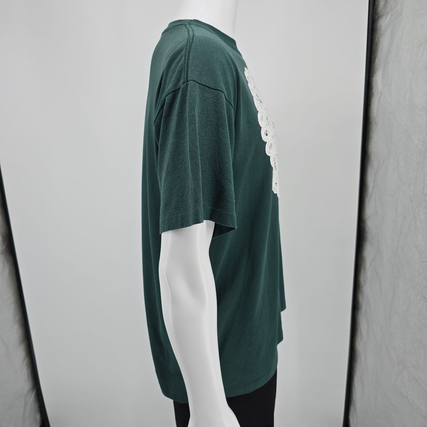 Vintage 1990s Green Battenburg-Style Lace Heart Doily Applique T-Shirt (L/XL)