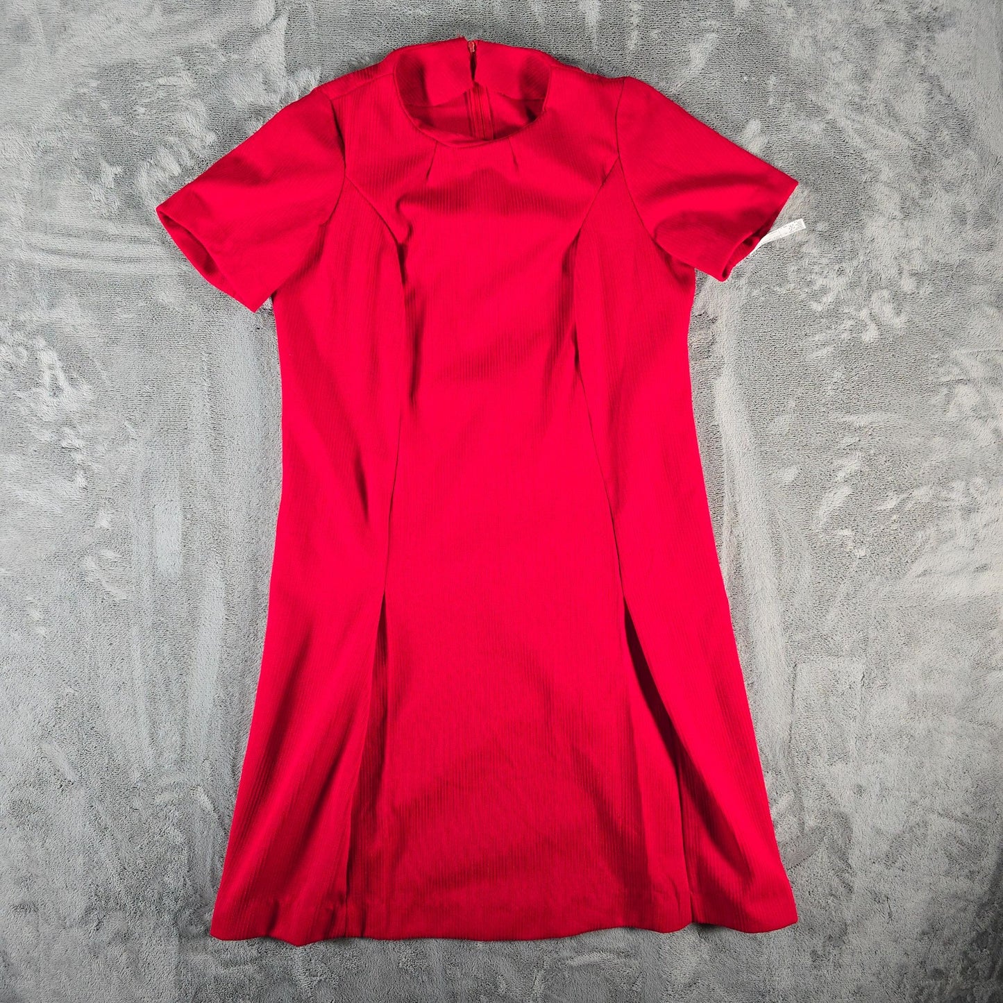 Vintage 1960s Red Ribbed Knit A-Line Shift Knee Length Mod Dress (Large)