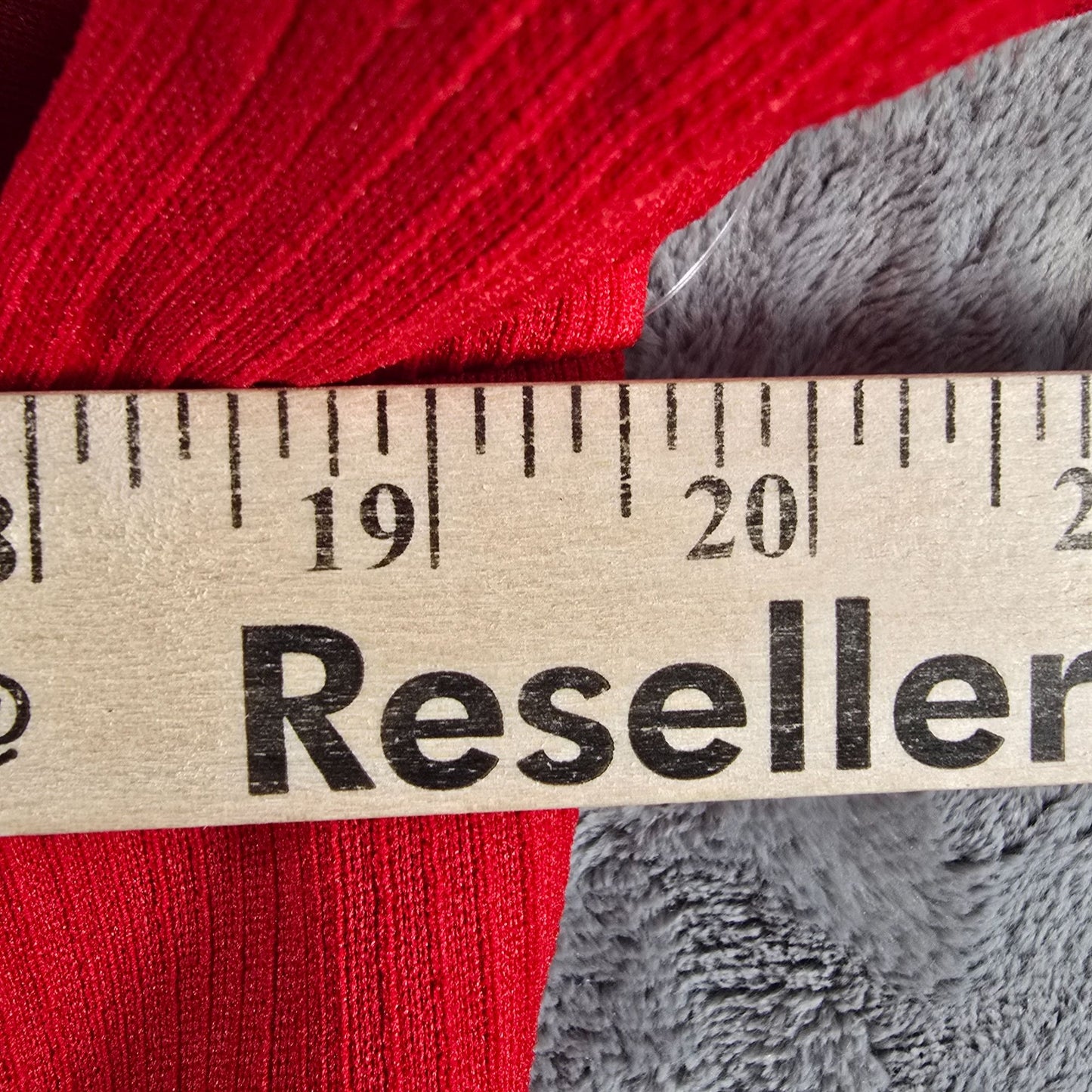 Vintage 1960s Red Ribbed Knit A-Line Shift Knee Length Mod Dress (Large)
