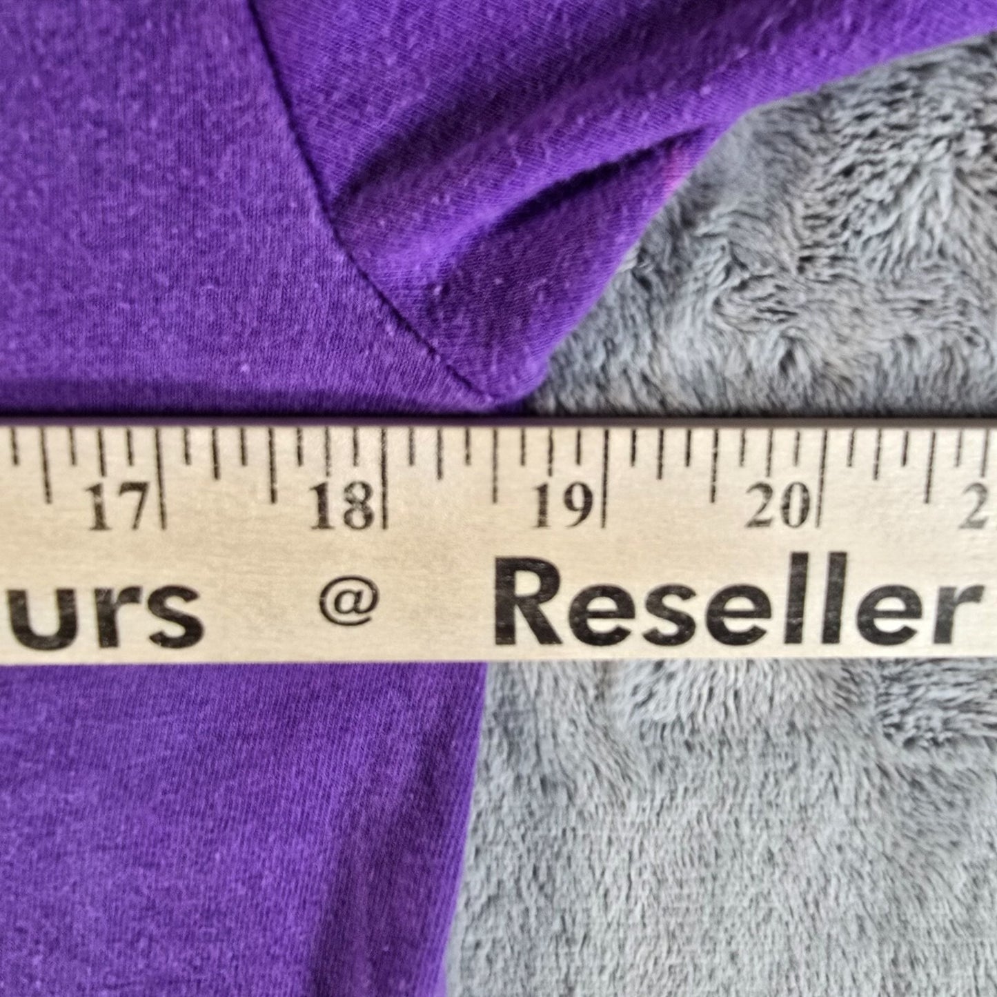 Distressed Vintage 1980s BVD Blank Faded Purple Selvedge Pocket T-Shirt (S/M)