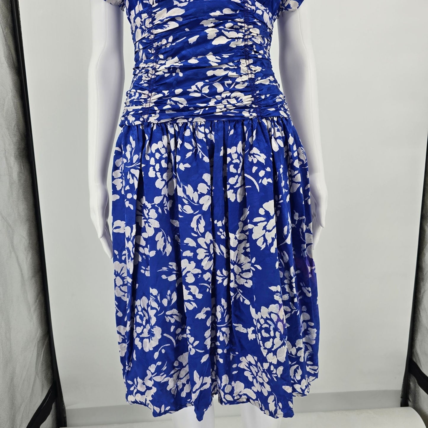 Vintage 1980s Maggy London Jeannene Booher Blue/White Floral Silk Dress (XS/S)