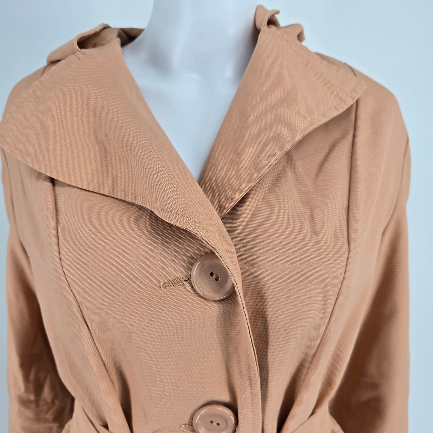 Vintage 1960s Unbranded Women's Peach Single-breasted Belted Trench Coat (M/L)