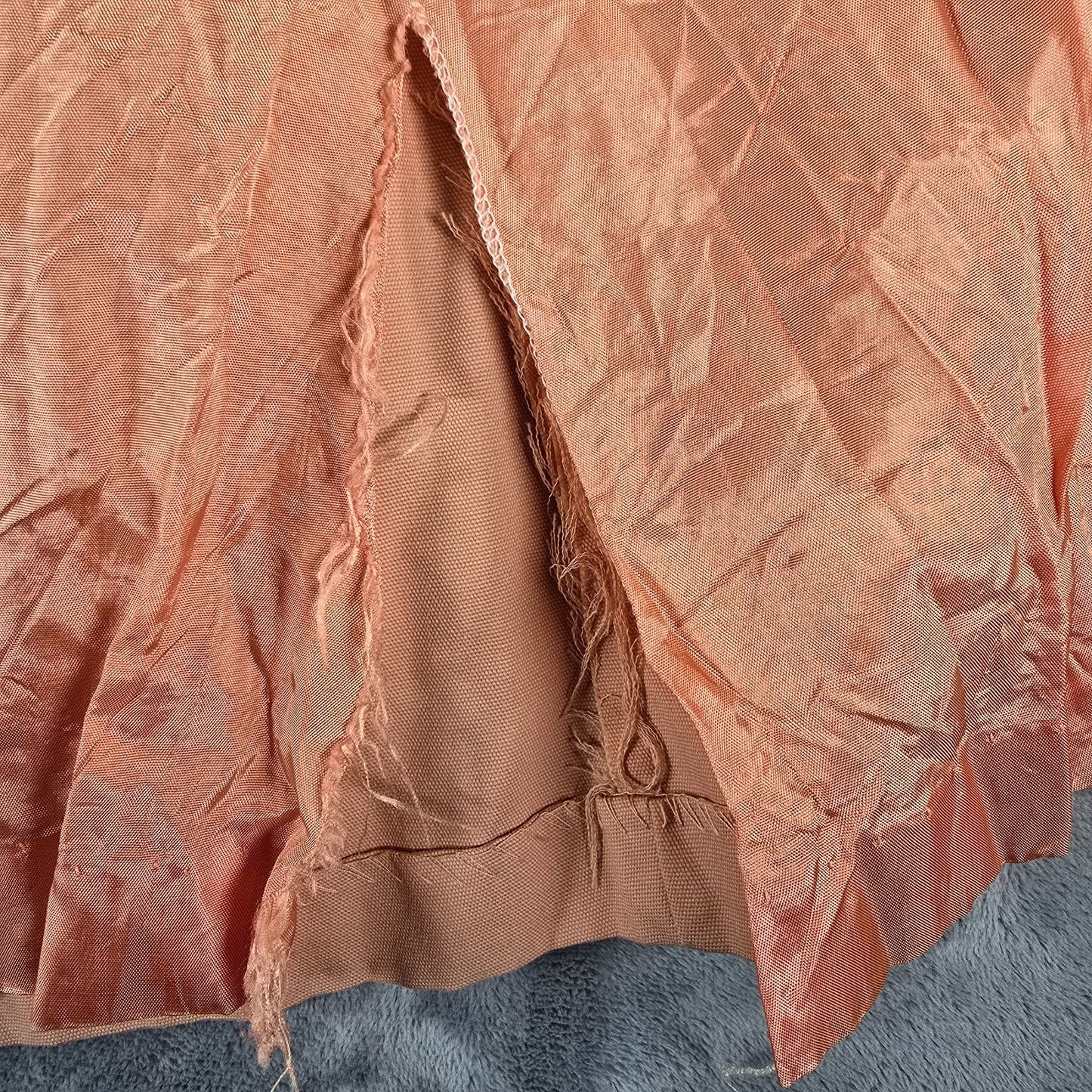 Vintage 1960s Unbranded Women's Peach Single-breasted Belted Trench Coat (M/L)