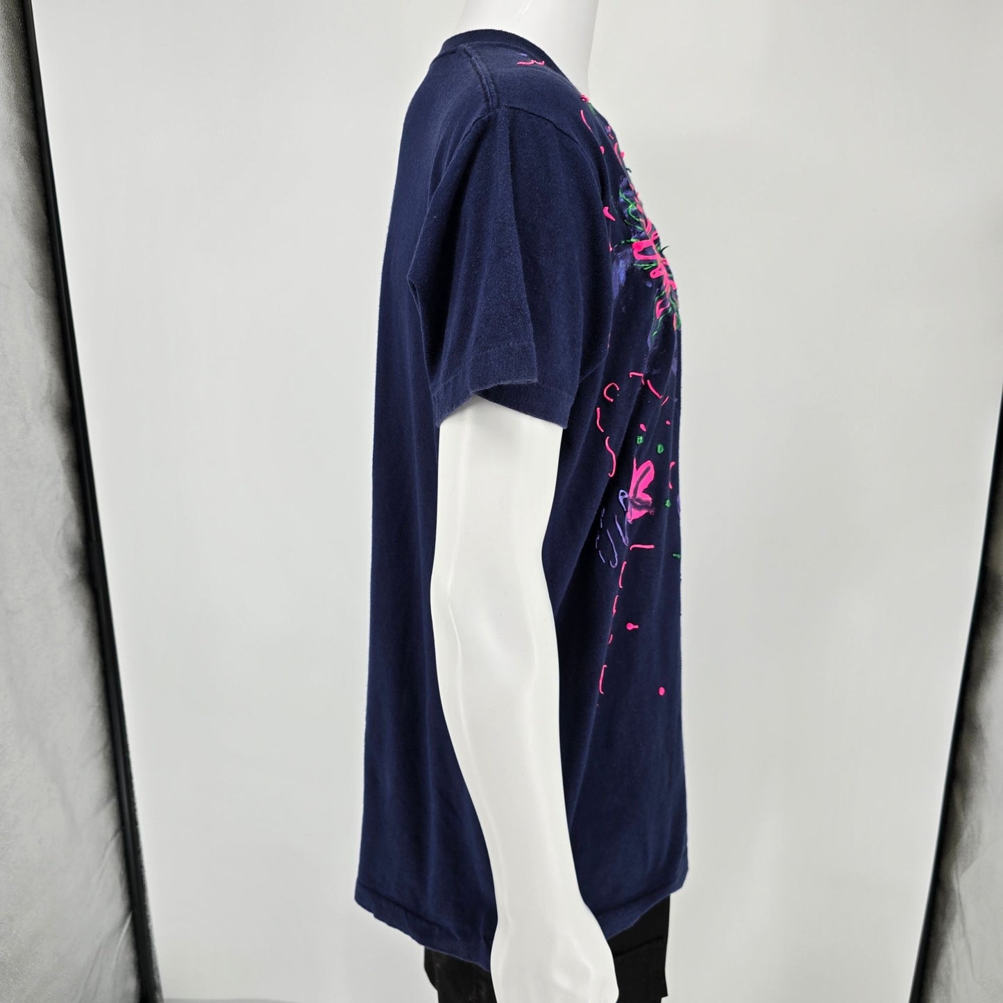 Vintage Late 1980s BVD Abstract Floral Neon Puff Paint Pocket T-Shirt (L/XL)