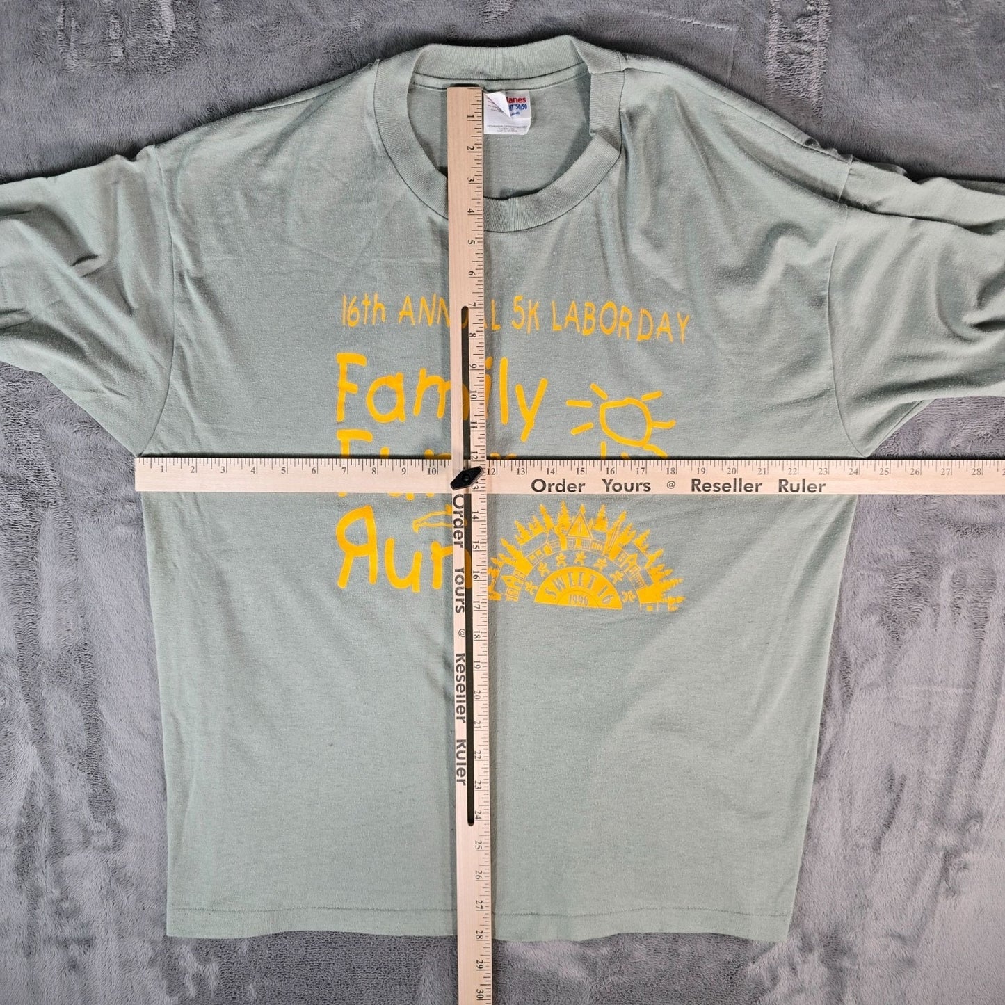 Vintage 1990s Hanes 16th Annual 5K Labor Day Family Fun Run 1996 T-Shirt (XL)