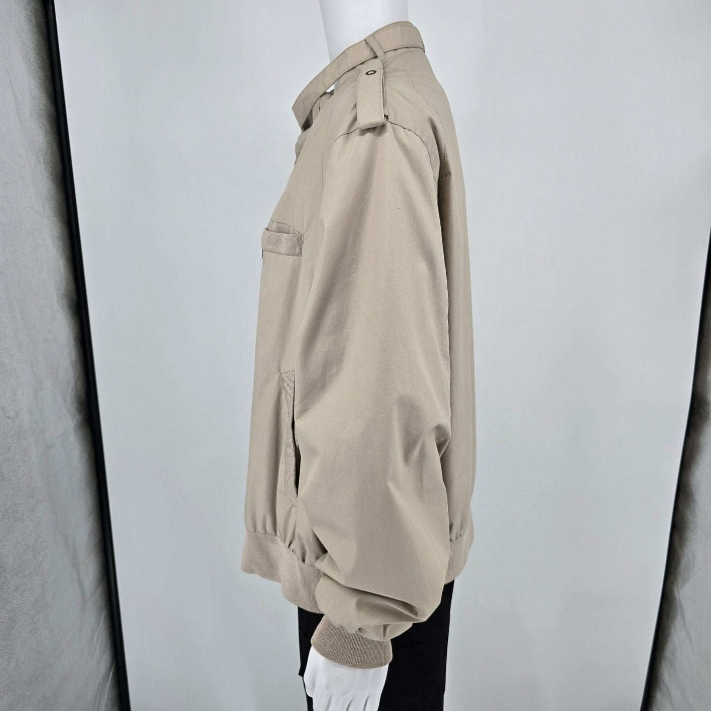 Vintage 1980s Members Only Zip-Front Beige Polycotton Racer Jacket (XL)