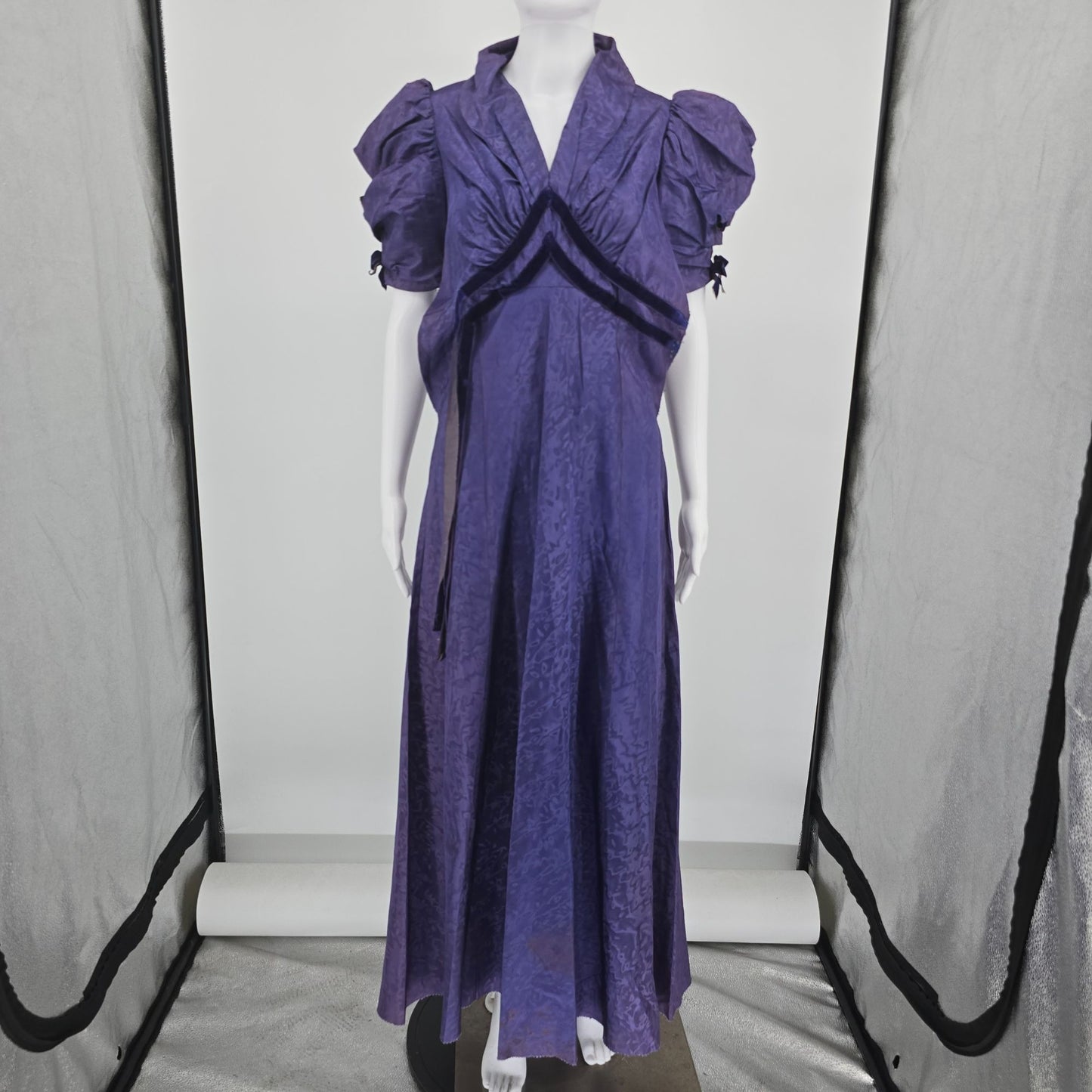 Vintage 1930s Royal Purple Moire Taffeta Evening Gown Dress (M) *Damaged