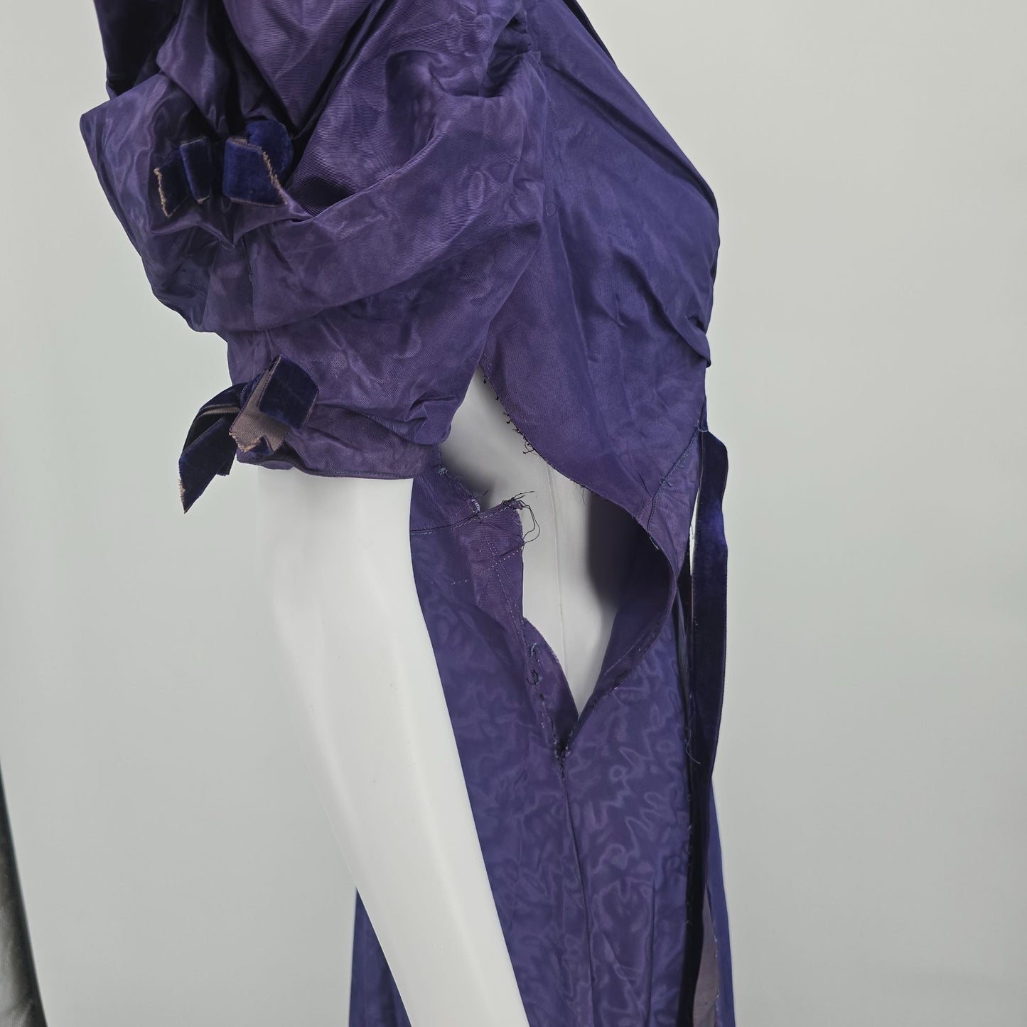 Vintage 1930s Royal Purple Moire Taffeta Evening Gown Dress (M) *Damaged