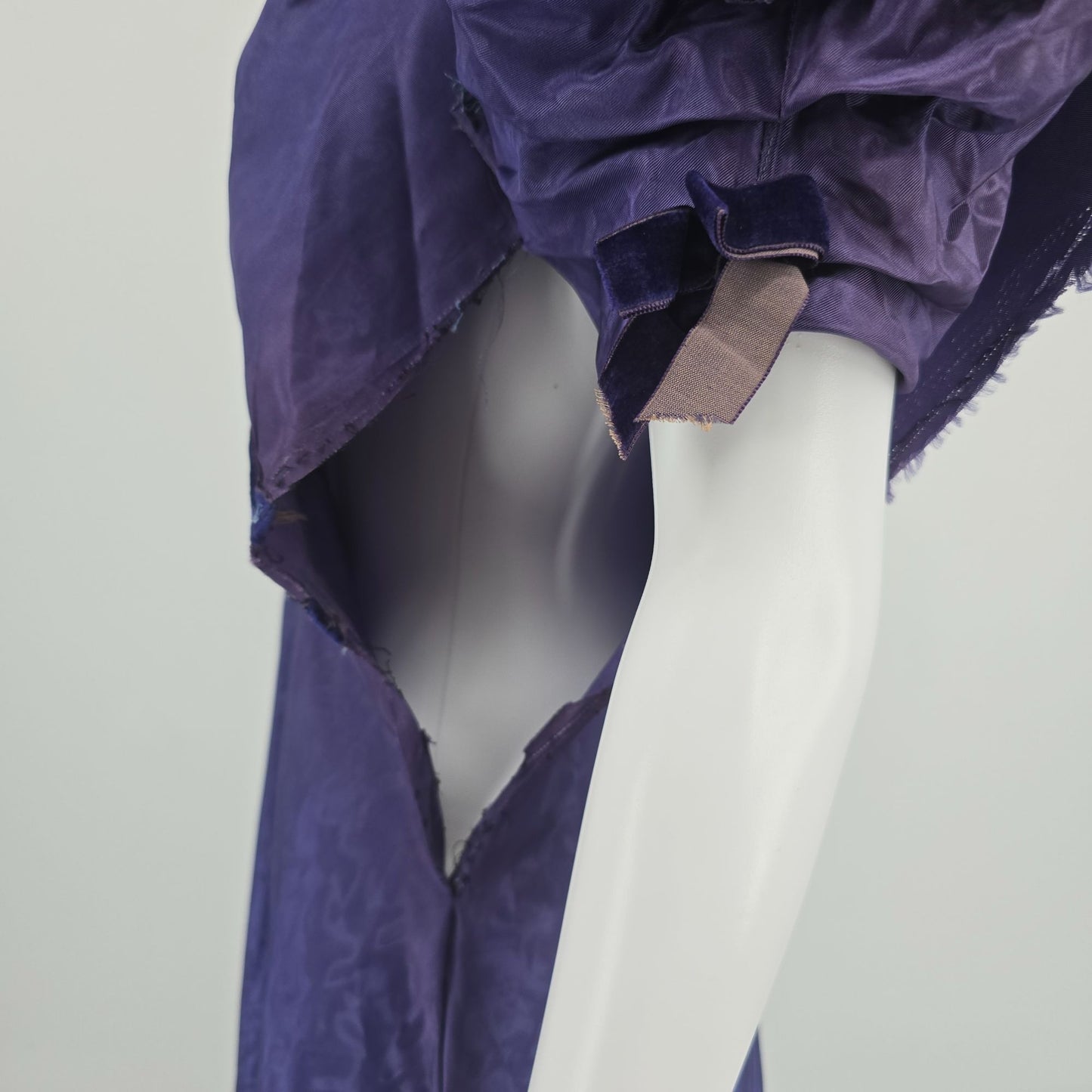 Vintage 1930s Royal Purple Moire Taffeta Evening Gown Dress (M) *Damaged