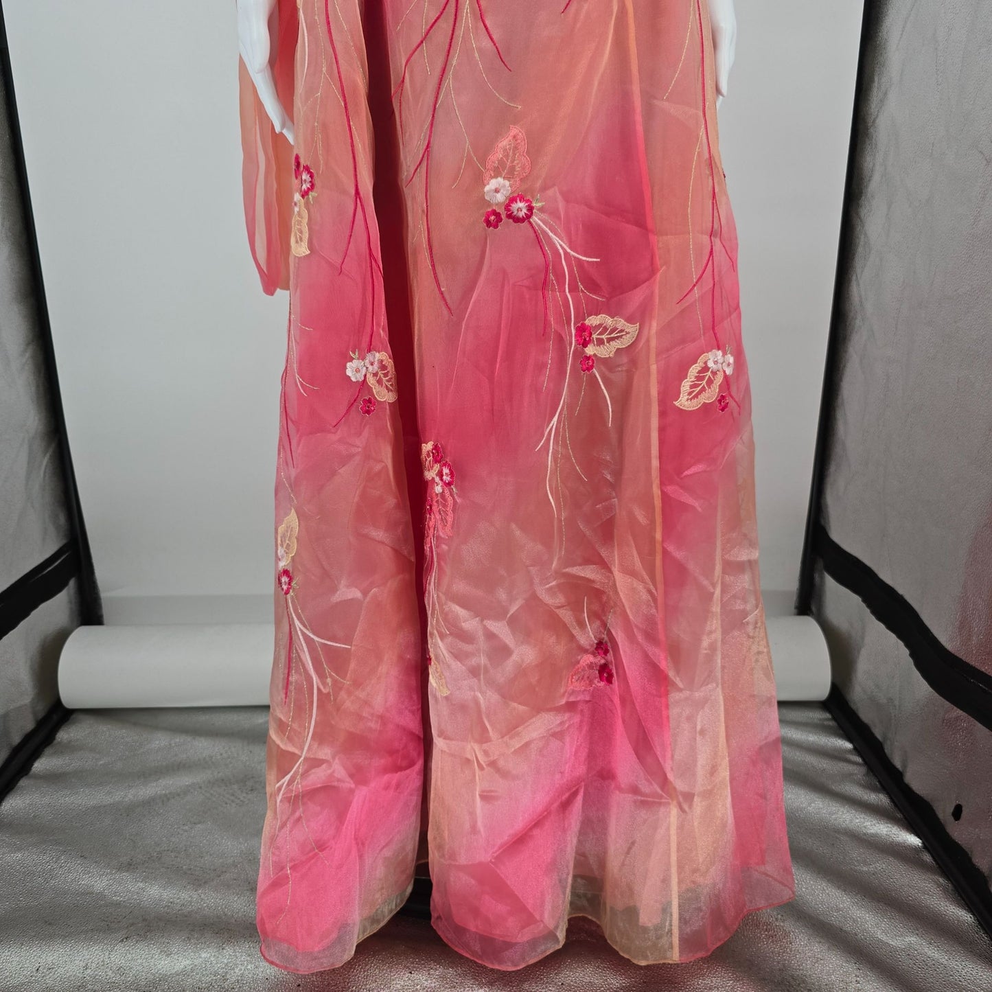 NWD Vintage Y2K Onyx Nite by Wendye Chaitin Pink Beaded Gown & Scarf Set (L)