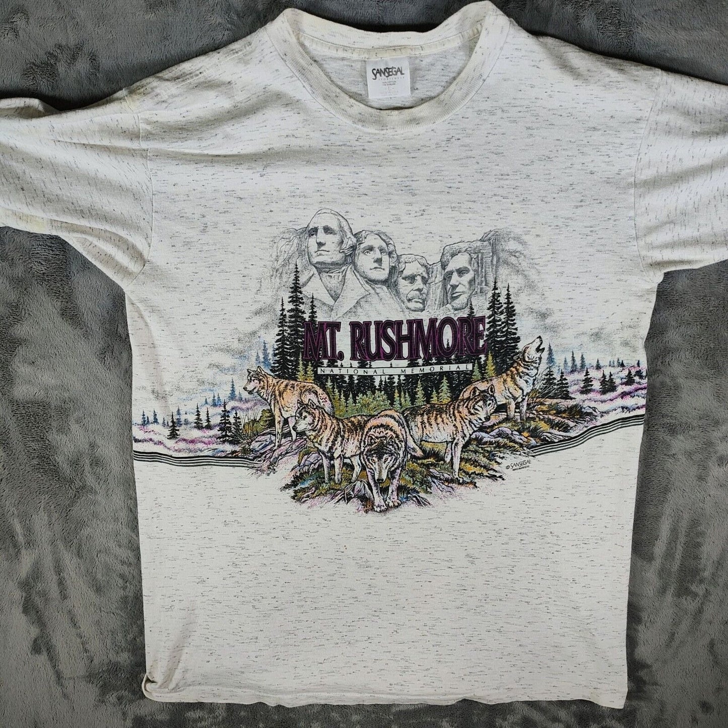 Vintage Single Stitch Mt. Rushmore National Memorial Wolf Graphic T-Shirt (L)