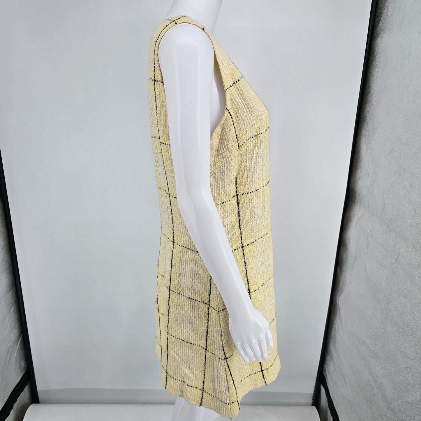 Vintage 1960s Yellow Windowpane Plaid Sleeveless Mod Shift Dress (Size 10/M)